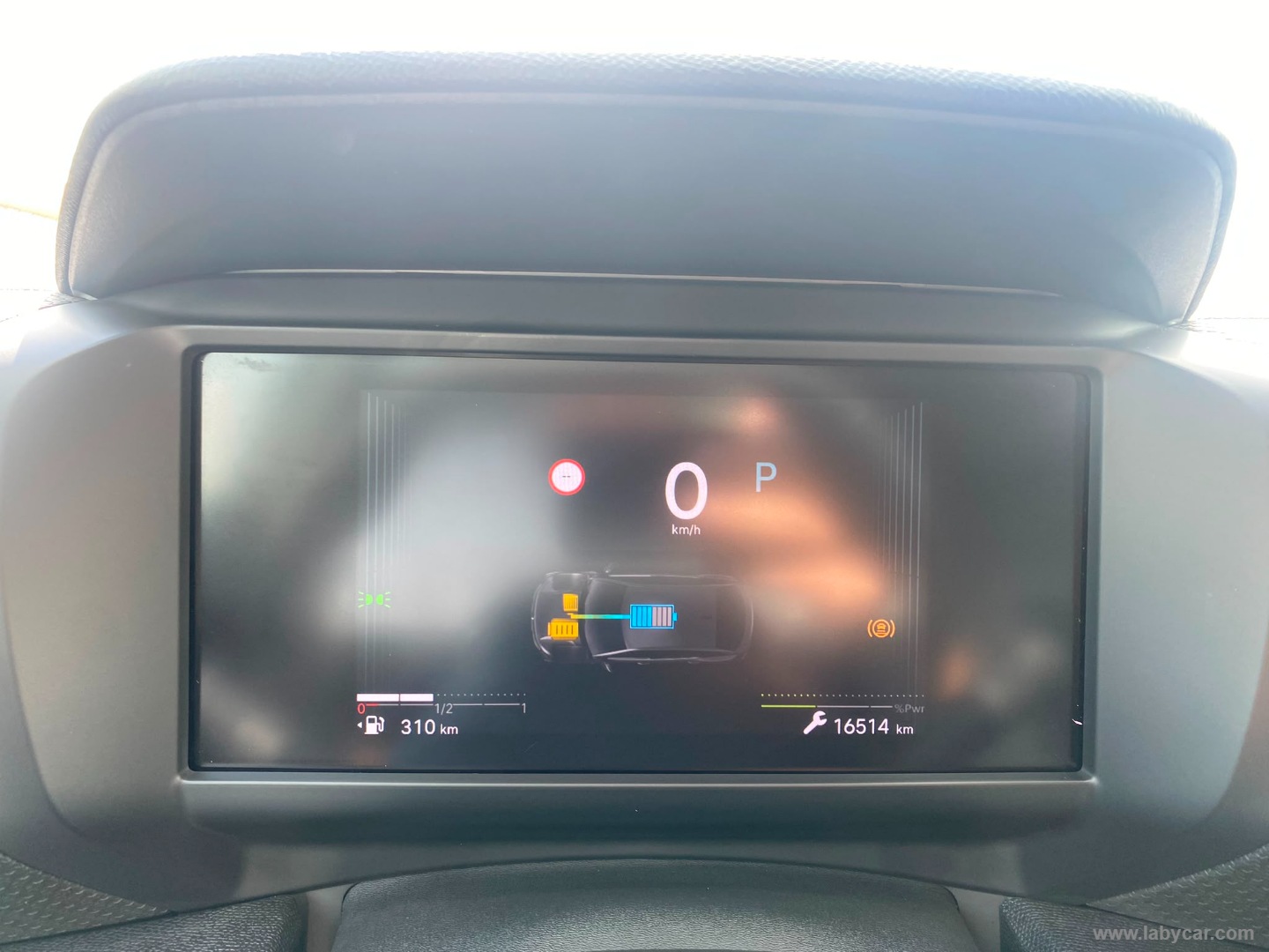 Citroën C4 Hybrid 145 e-DCS6 Plus - Immagine 12