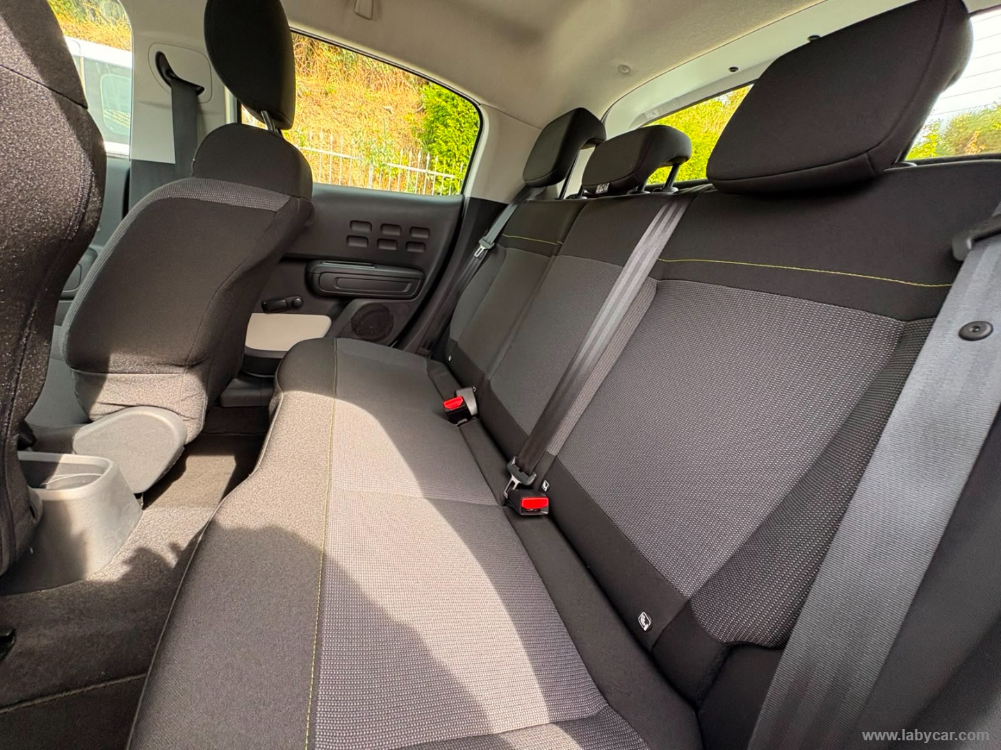 Citroën C3 BlueHDi 100 S&S Feel - Immagine 12