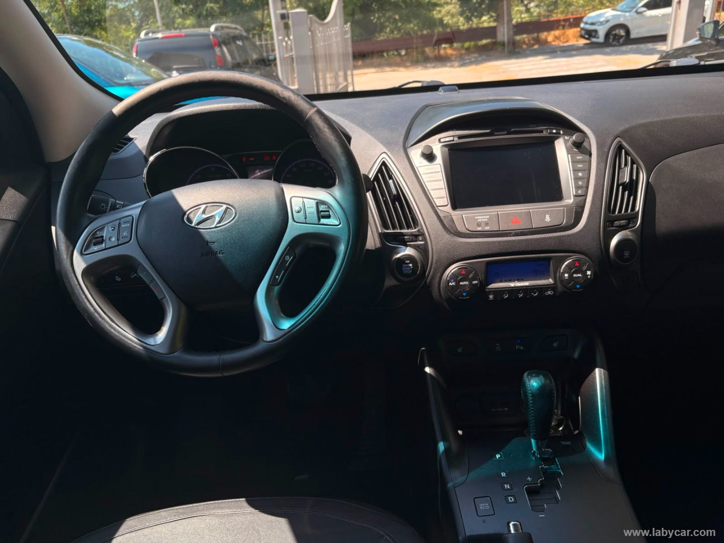Hyundai ix35 2.0 CRDi 184CV 4WD Xpossible A/T - Immagine 12