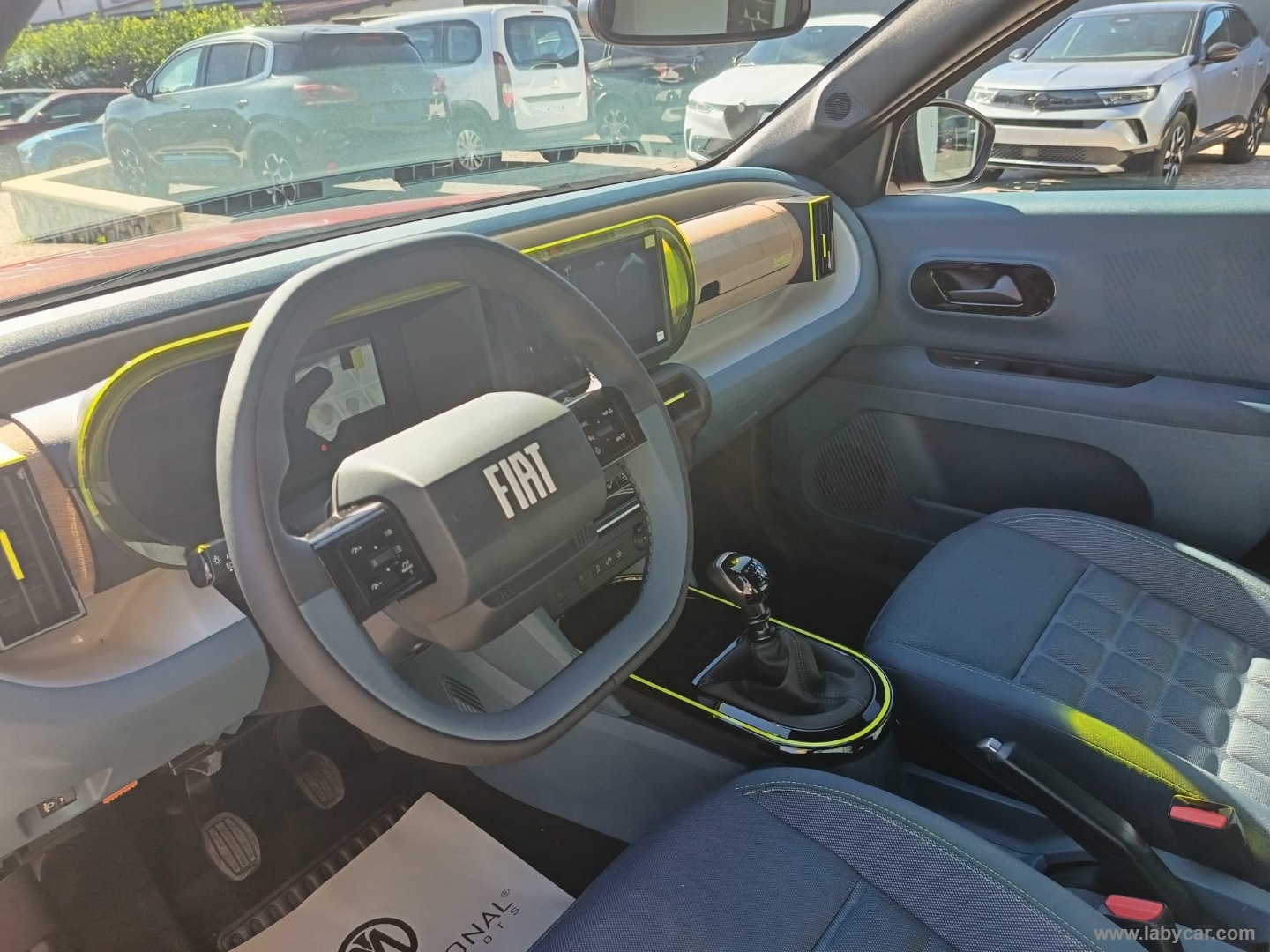 Fiat Grande Panda 1.2 100 CV S&S La Prima - Immagine 12