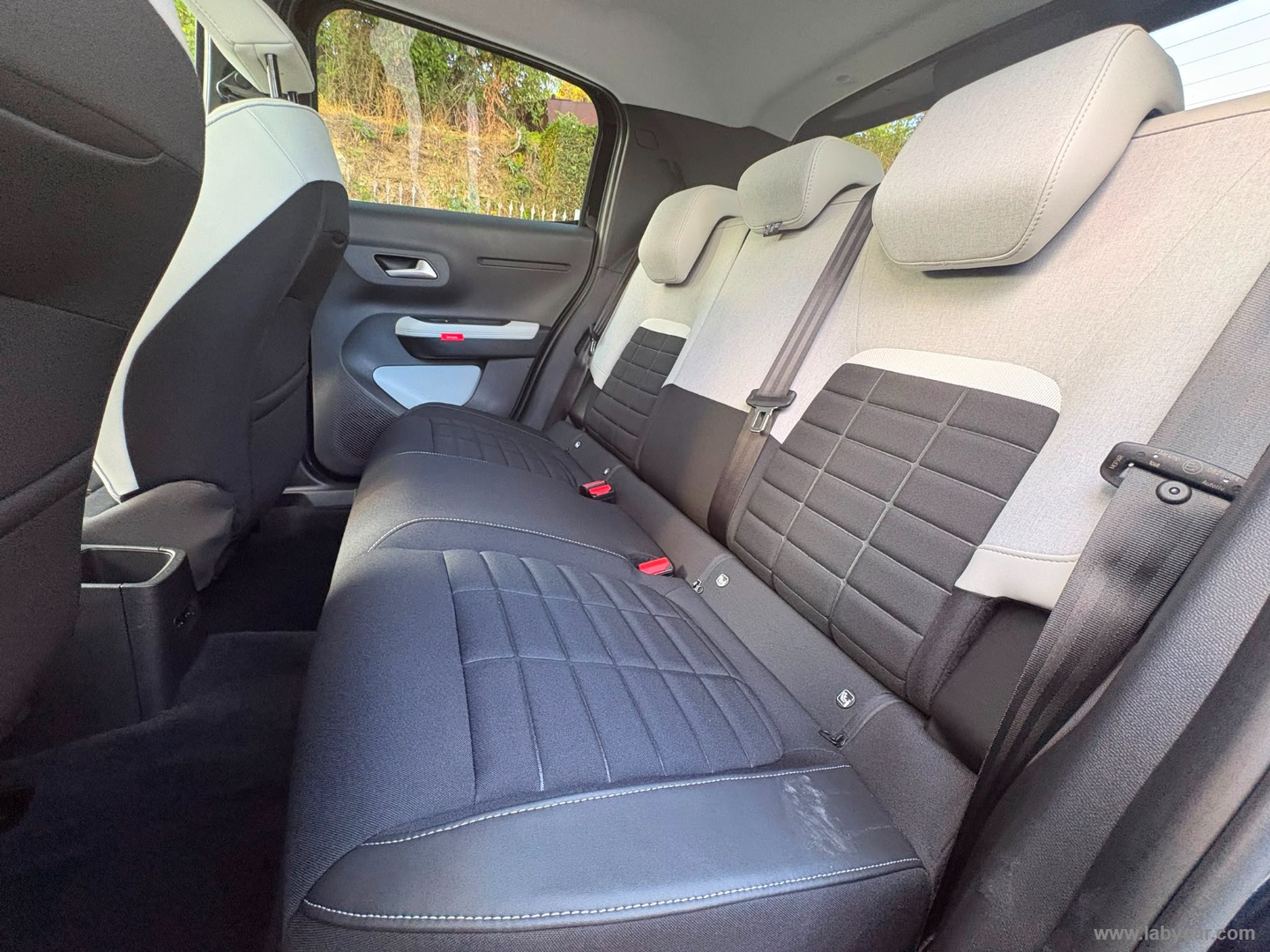 Citroën C3 PureTech 100 S&S Max - Immagine 12