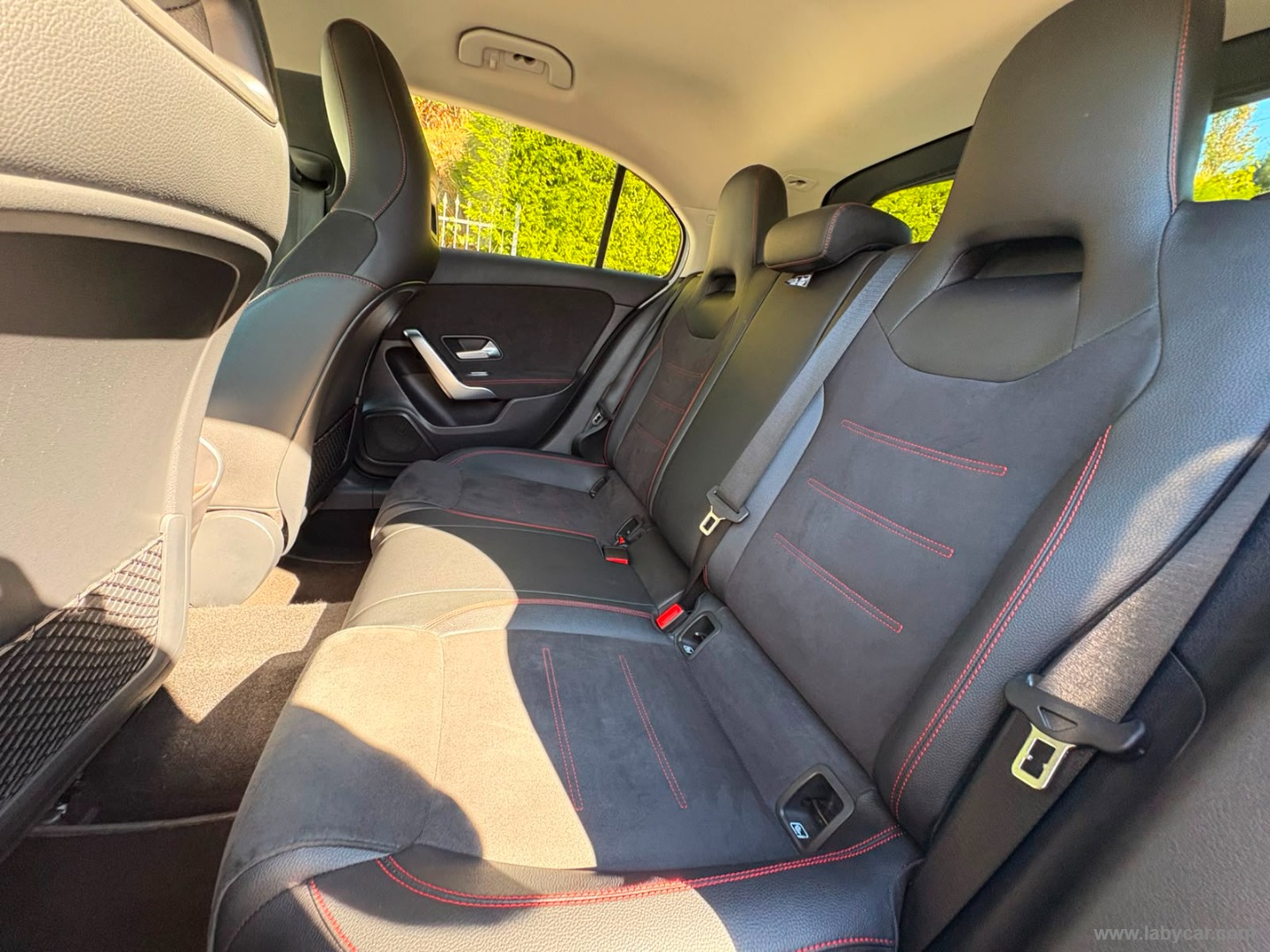 Mercedes-Benz Classe A A 200 d Automatic Premium - Immagine 12