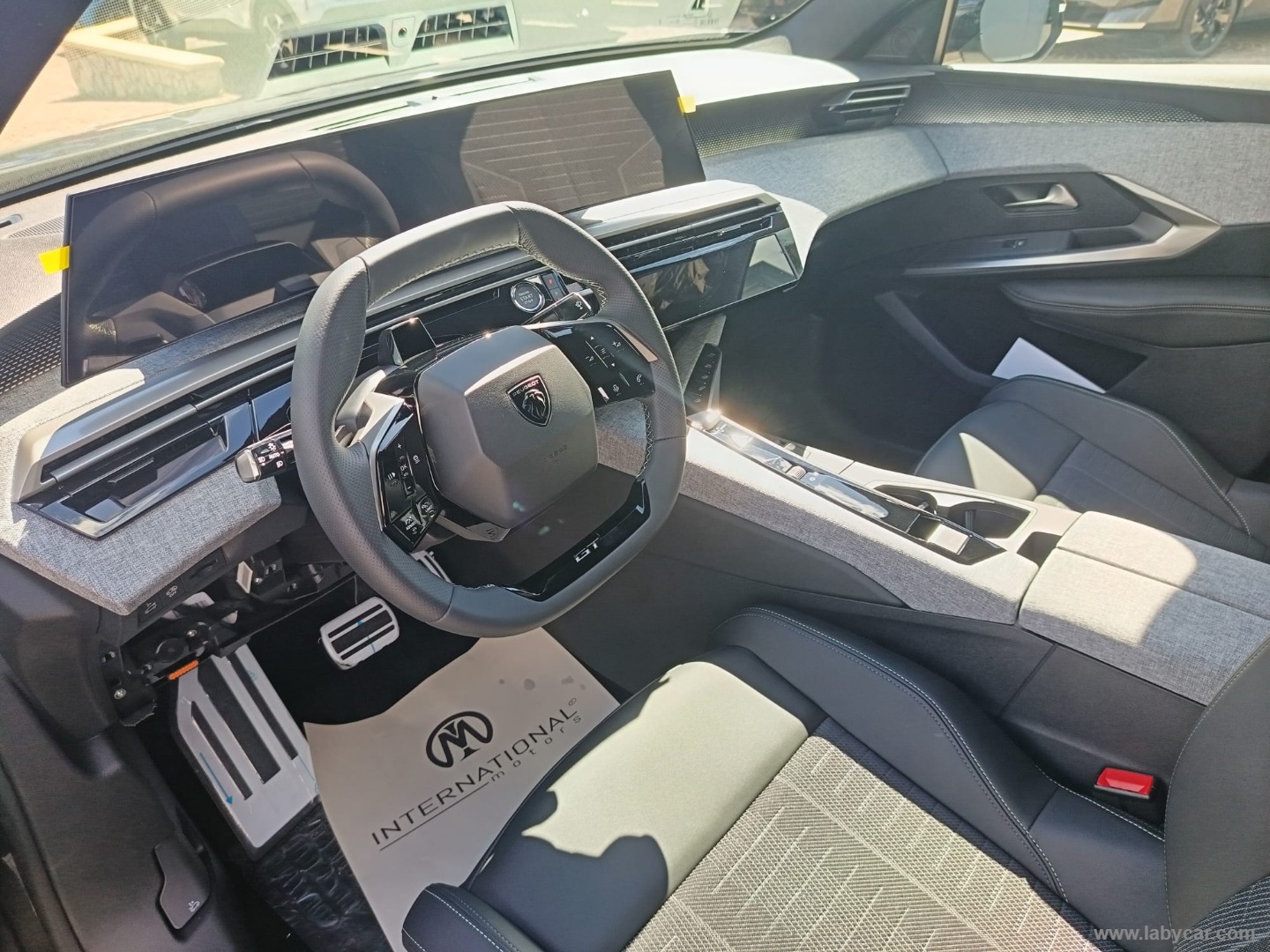 Peugeot 3008 Hybrid 145 e-DCS6 GT - Immagine 12