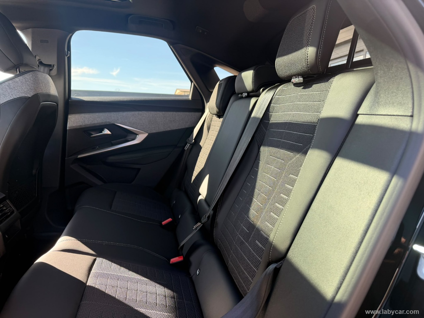 3008 Hybrid 145 e-DCS6 GT - immagine 12