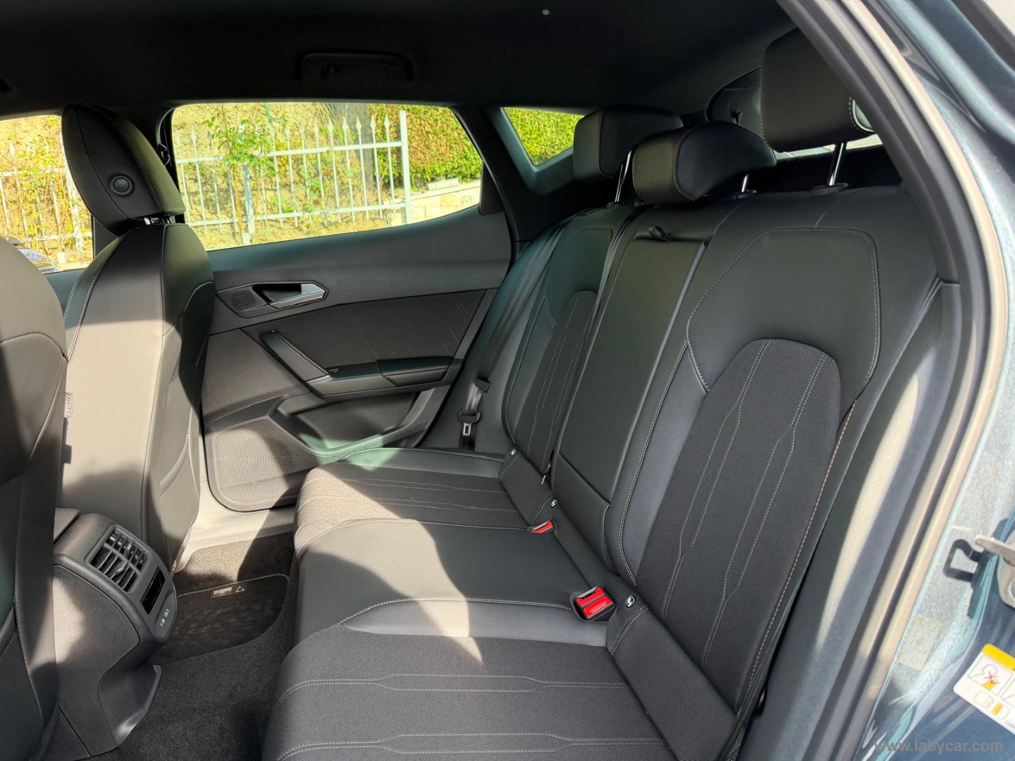 CUPRA Formentor 1.5 TSI Business - Immagine 12
