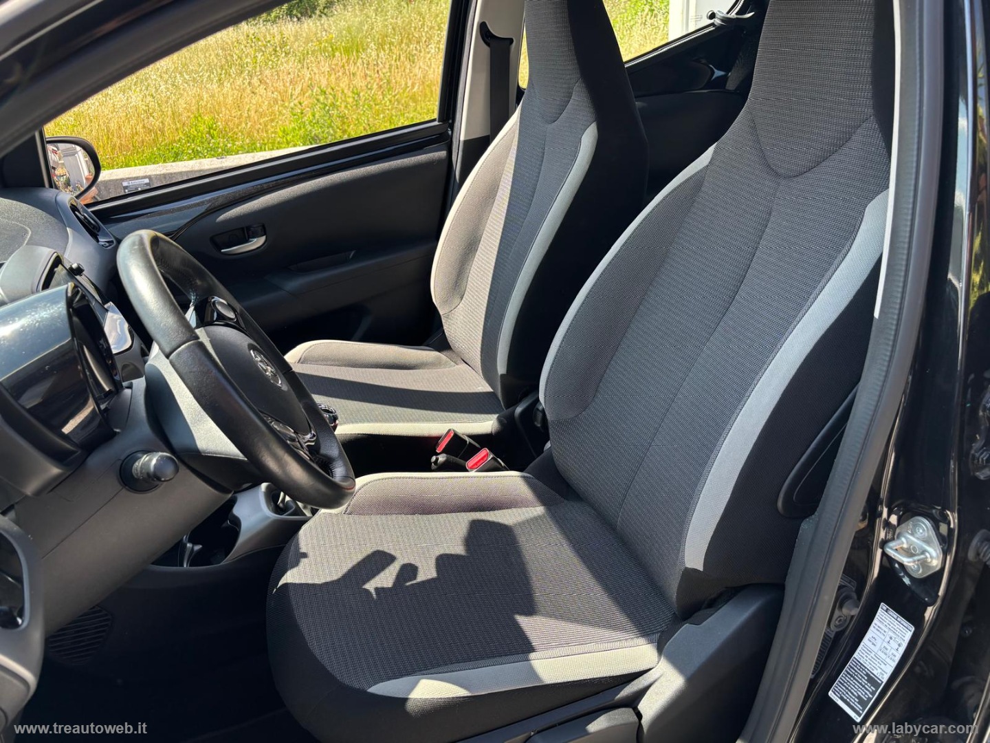 Aygo Connect 1.0 VVT-i 72 CV 5p. x-cool - immagine 12