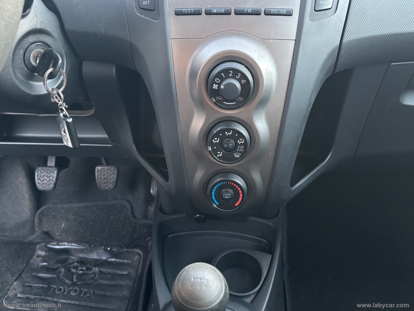 Yaris 1.0 3p. - immagine 12