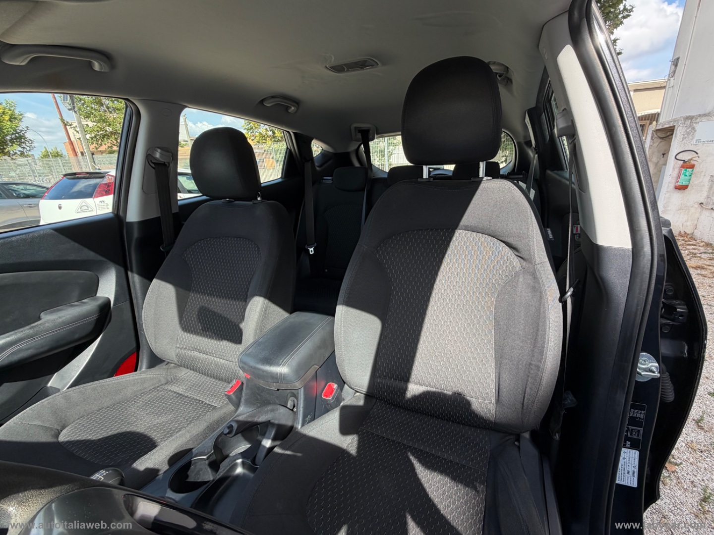 ix35 1.7 CRDi 2WD Xpossible - immagine 12