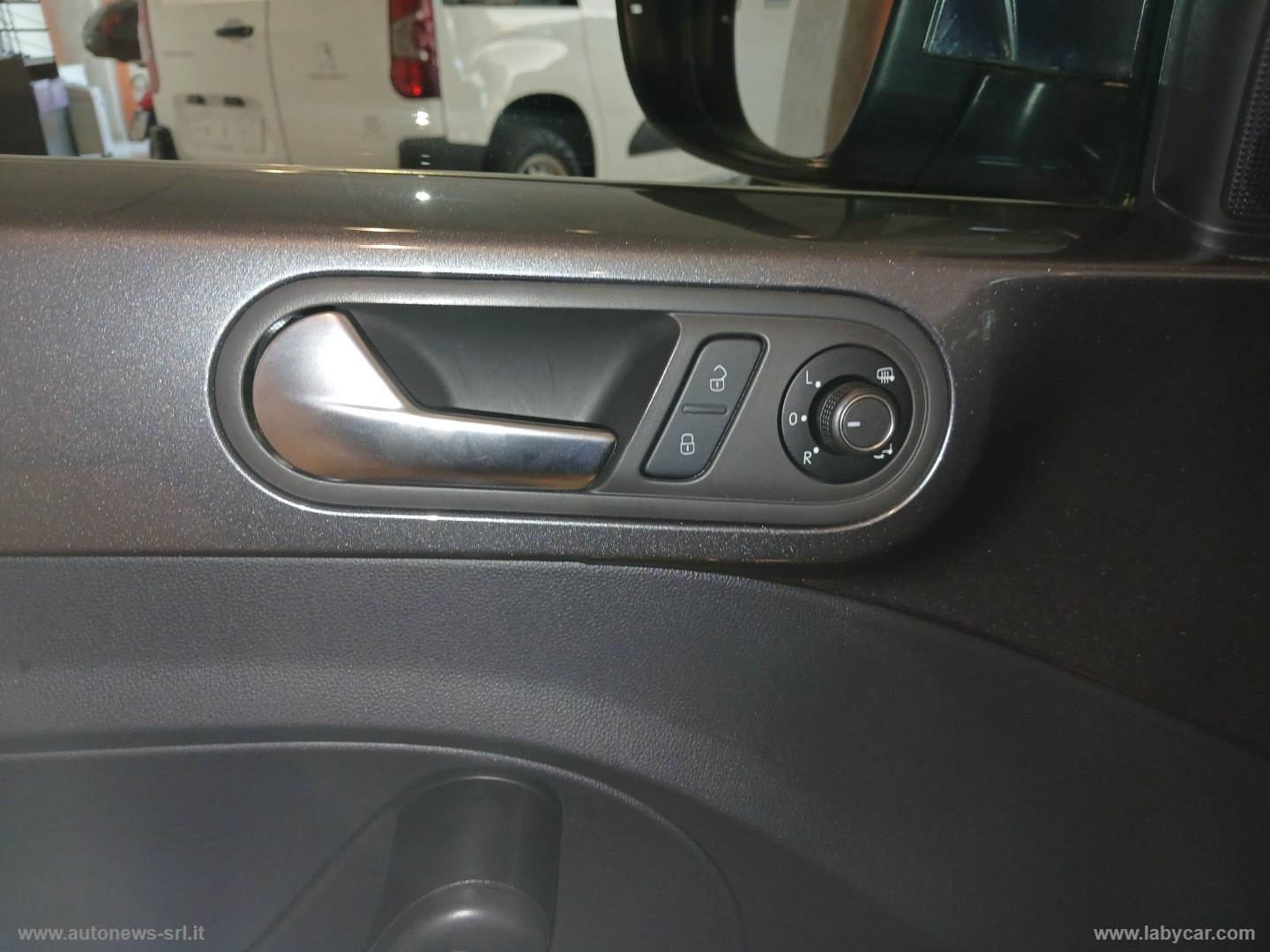 Maggiolino Cabrio 1.2 TSI Design BMT PARI AL NUOVO - immagine 12