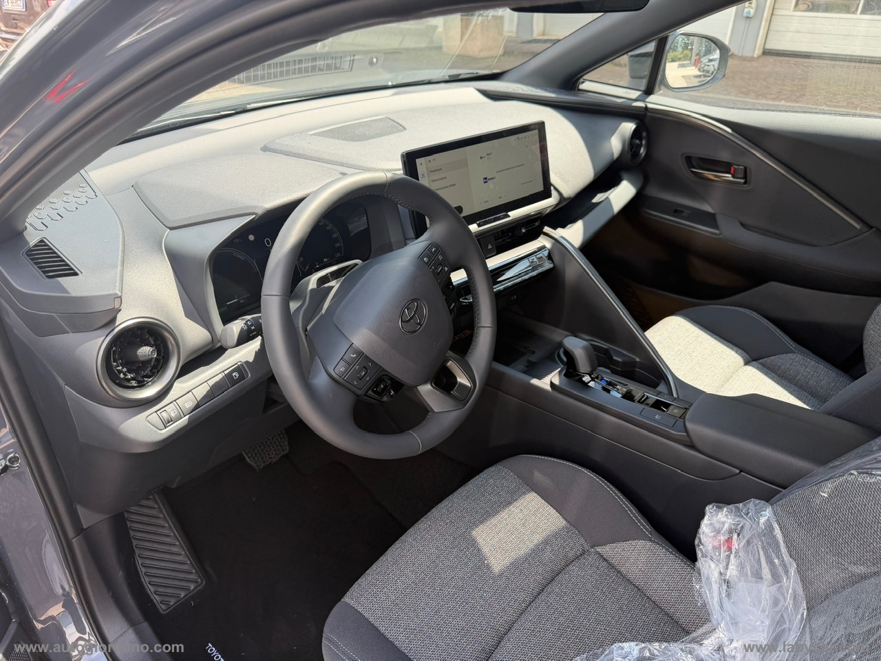 C-HR 1.8 HV Trend - immagine 12