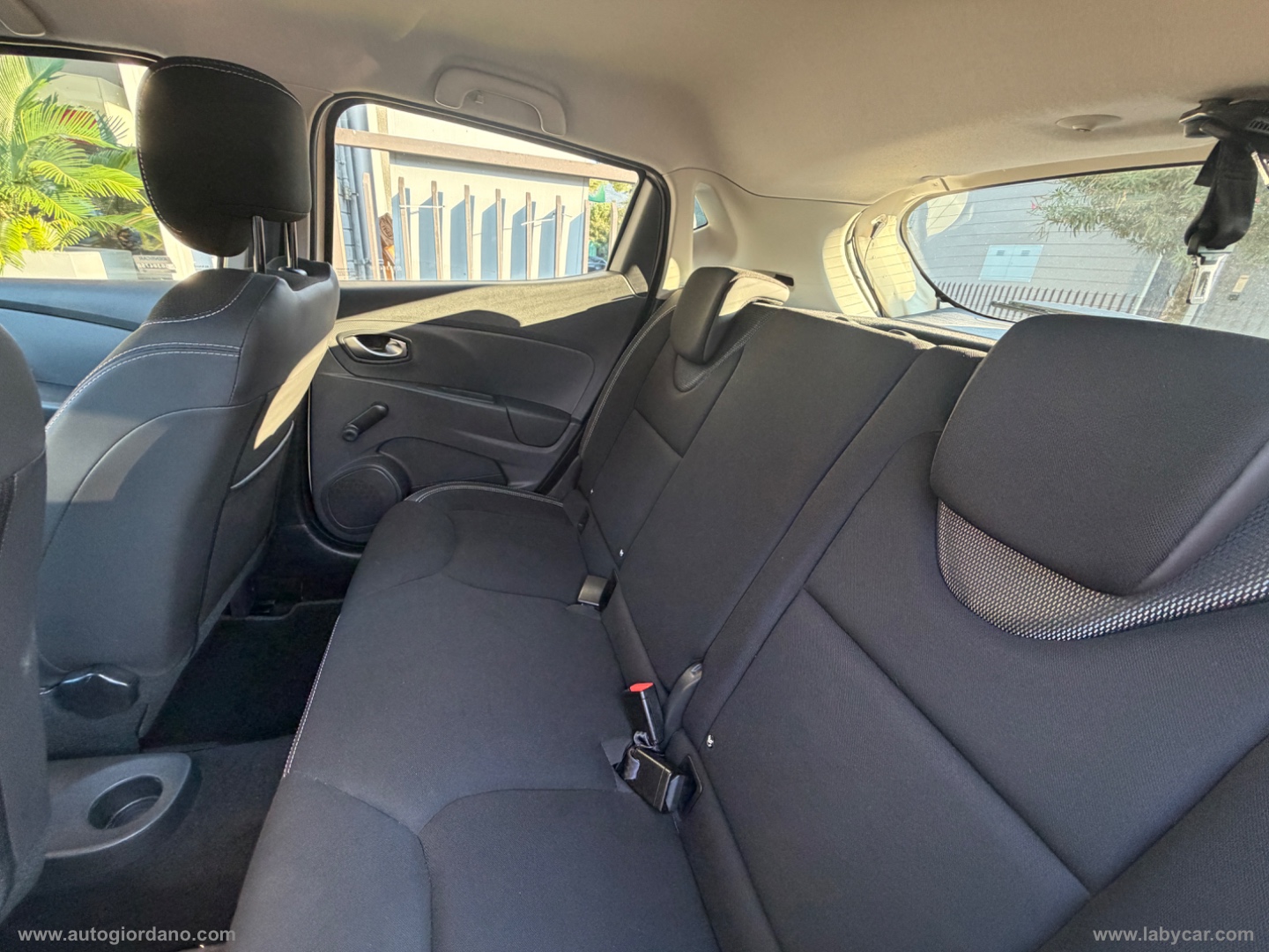 Clio 1.2 75 CV 5p. Life - immagine 12