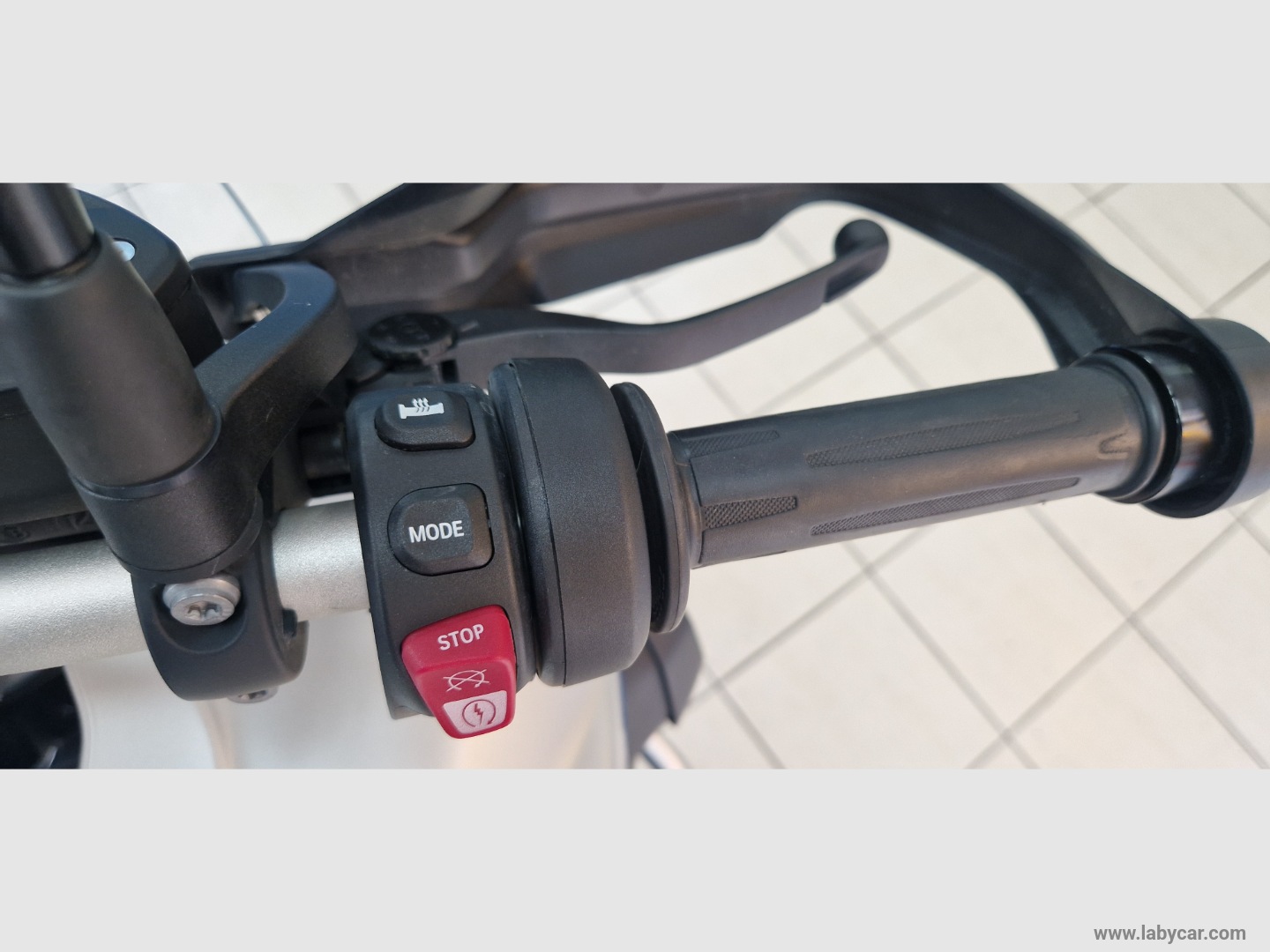 F 900 GS ADVENTURE - immagine 12