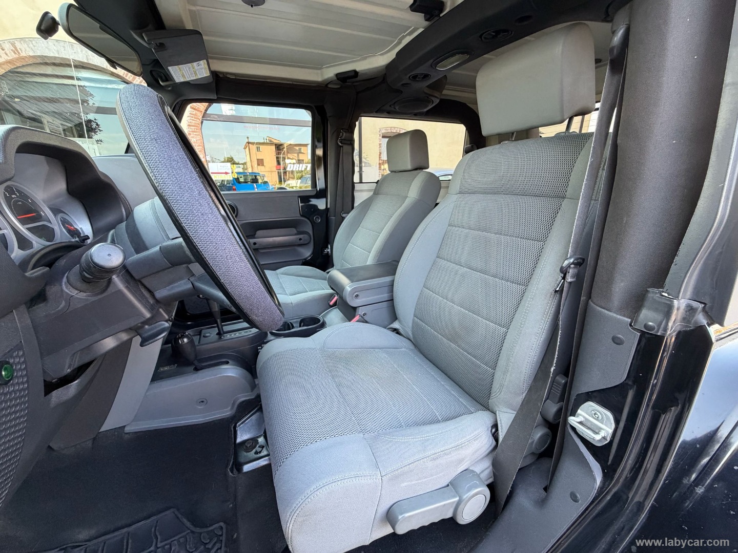 Wrangler 2.8 CRD Sahara Auto 4X4–MOTORE NUOVO - immagine 12