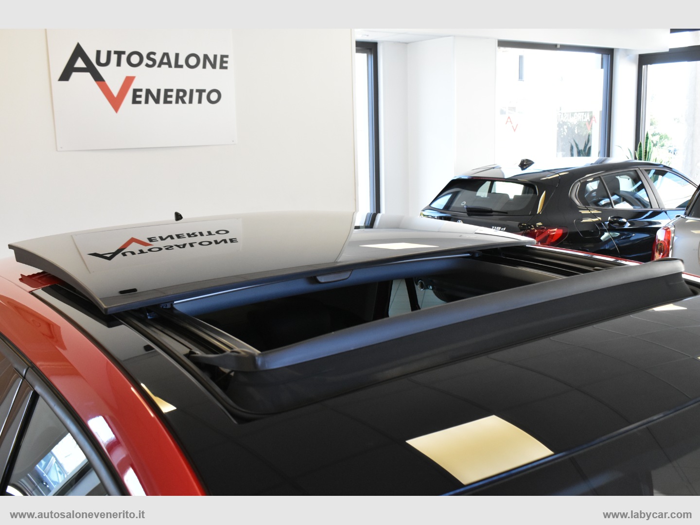 Q2 30 TDI S tronic Identity Black - immagine 12