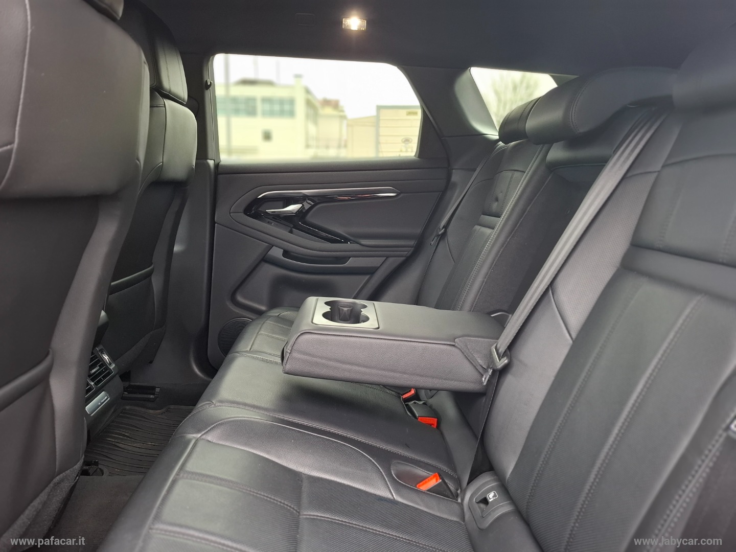 RR Evoque 2.0D L.Flw 150 CV R-Dynamic S - immagine 12
