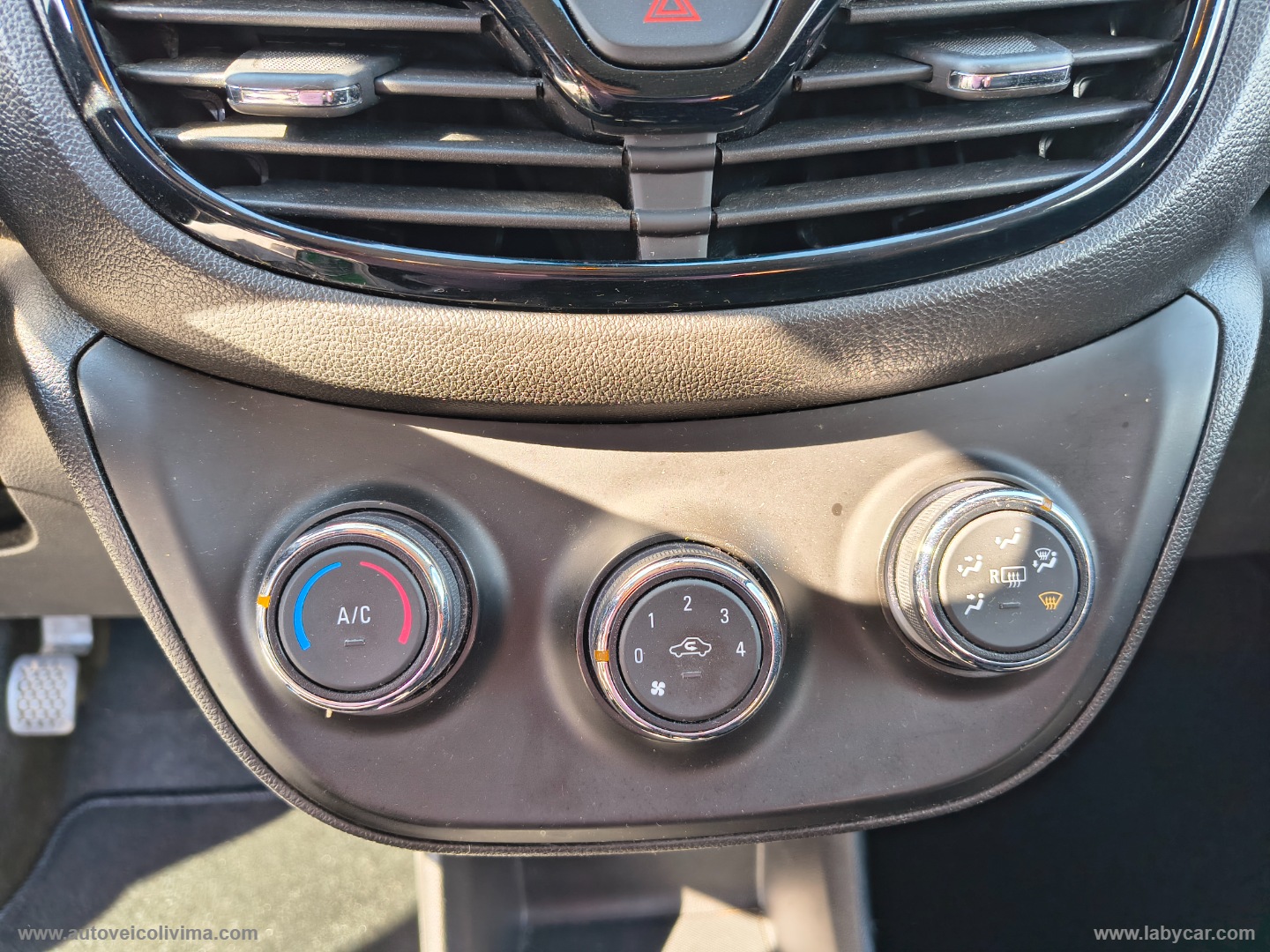 Karl Rocks 1.0 73 CV - immagine 12