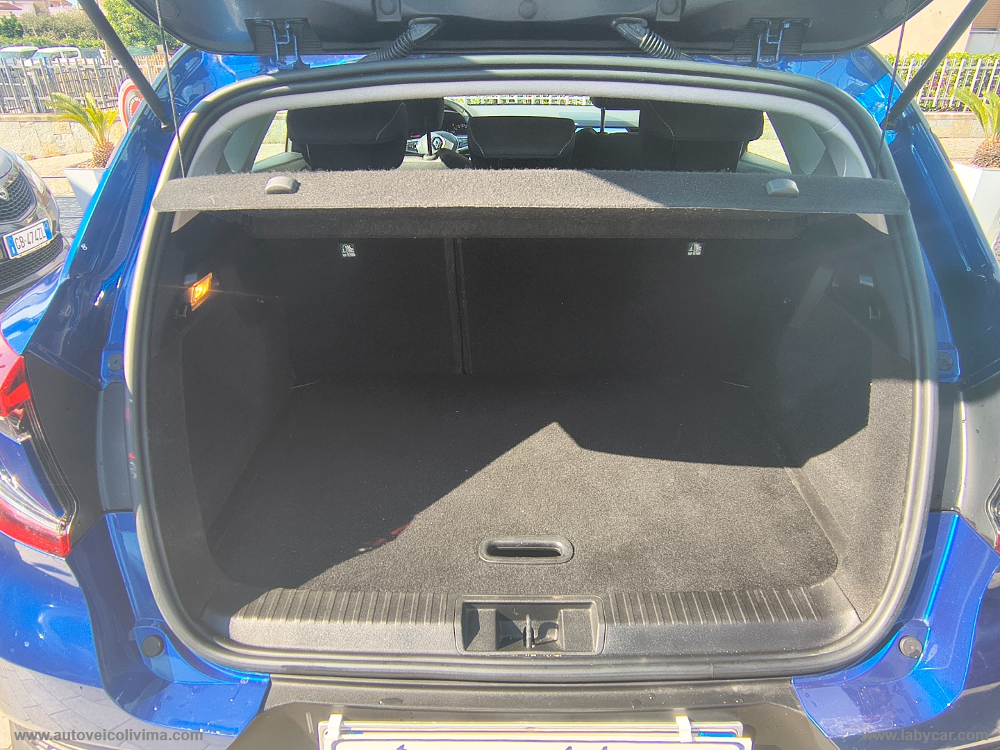 Captur TCe 12V 100 CV GPL Zen - immagine 12