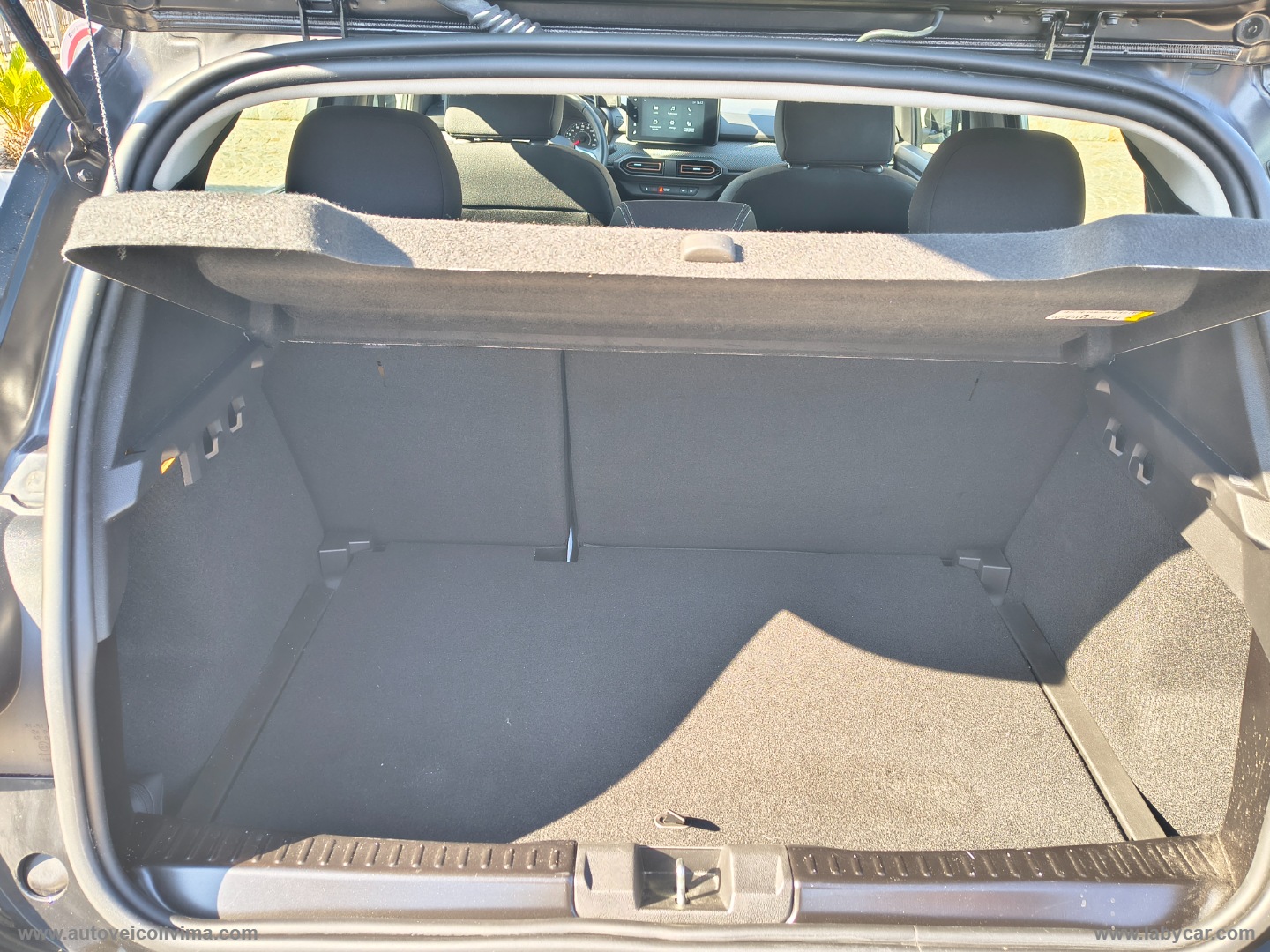 Sandero Stepway 1.0 TCe ECO-G Expression - immagine 12
