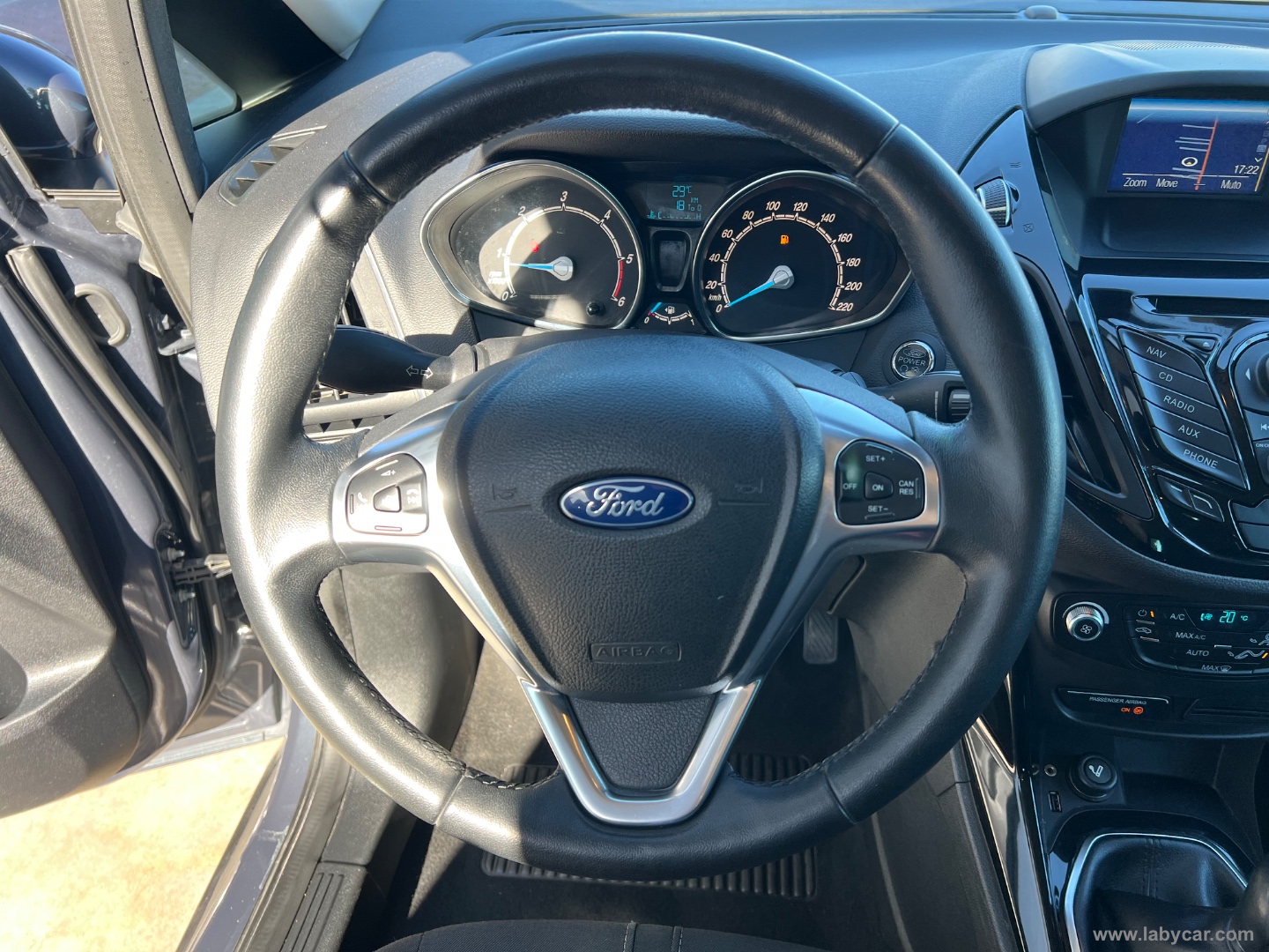 B-Max 1.5 TDCi 75 CV Titanium - immagine 12