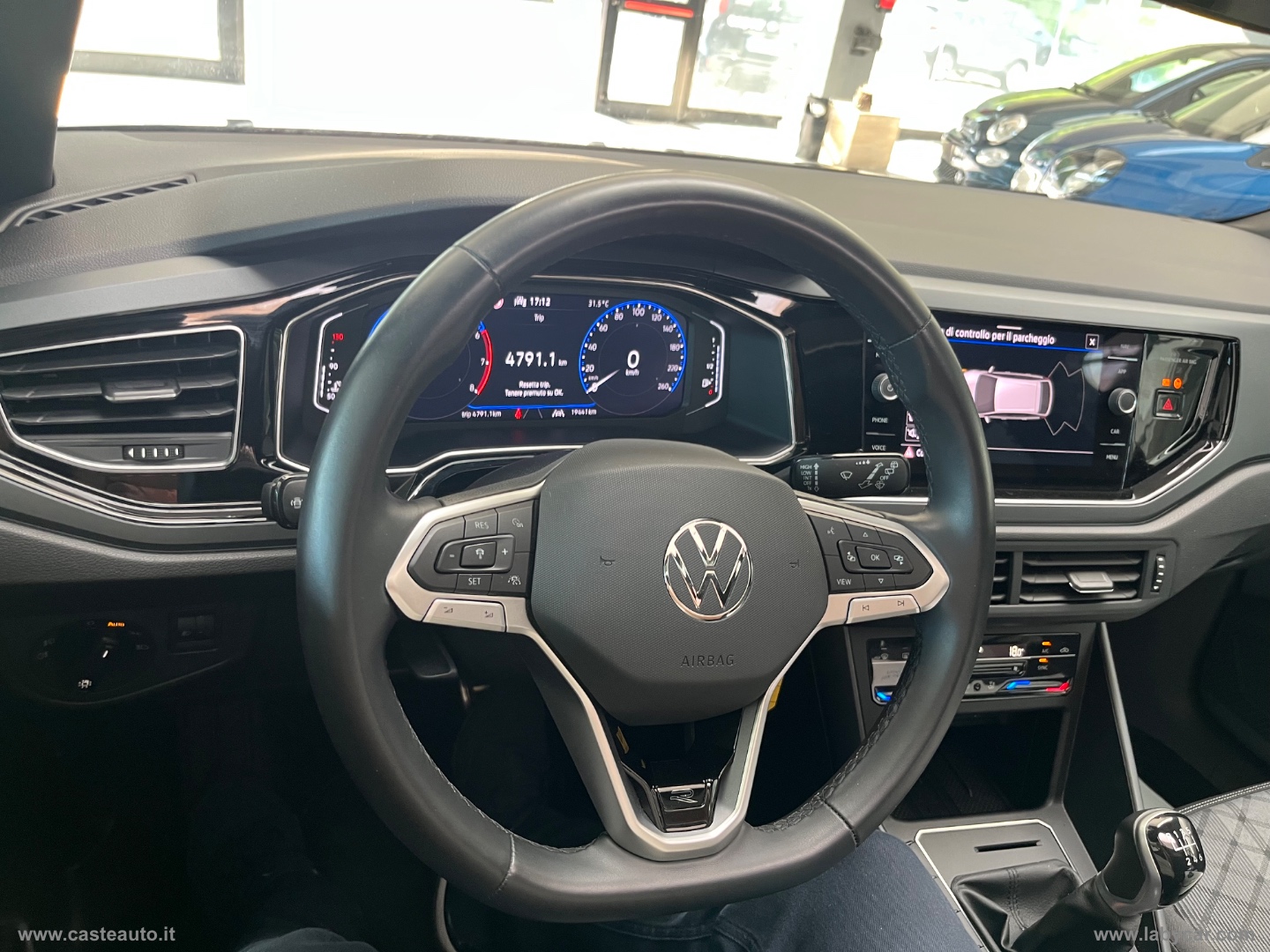Taigo 1.0 TSI 115 CV R-Line PARI AL NUOVO - immagine 12