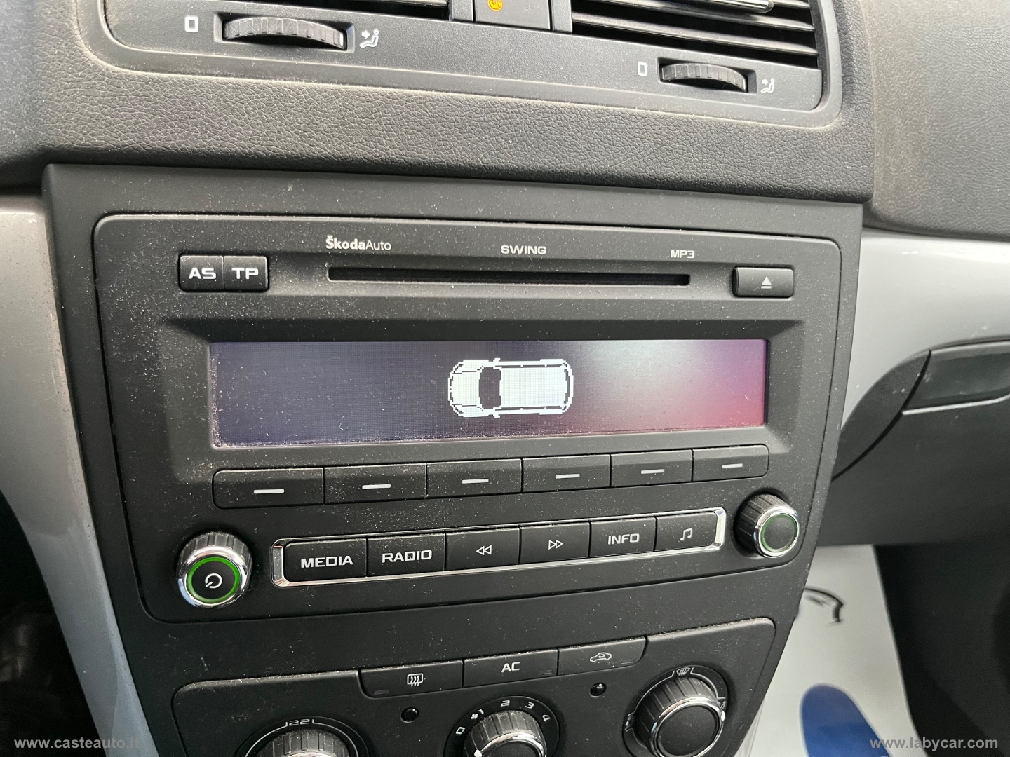Yeti 1.8 TSI 4x4 Adventure - immagine 12