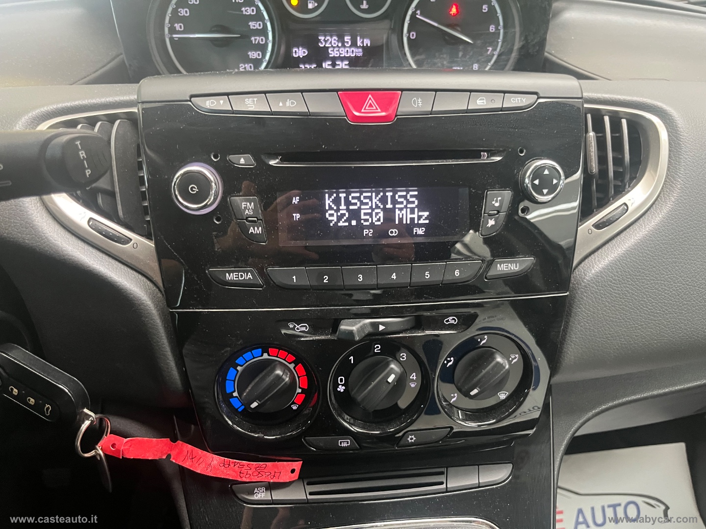 Ypsilon 1.2 69 CV 5p. Gold CON 56900 KM - immagine 12
