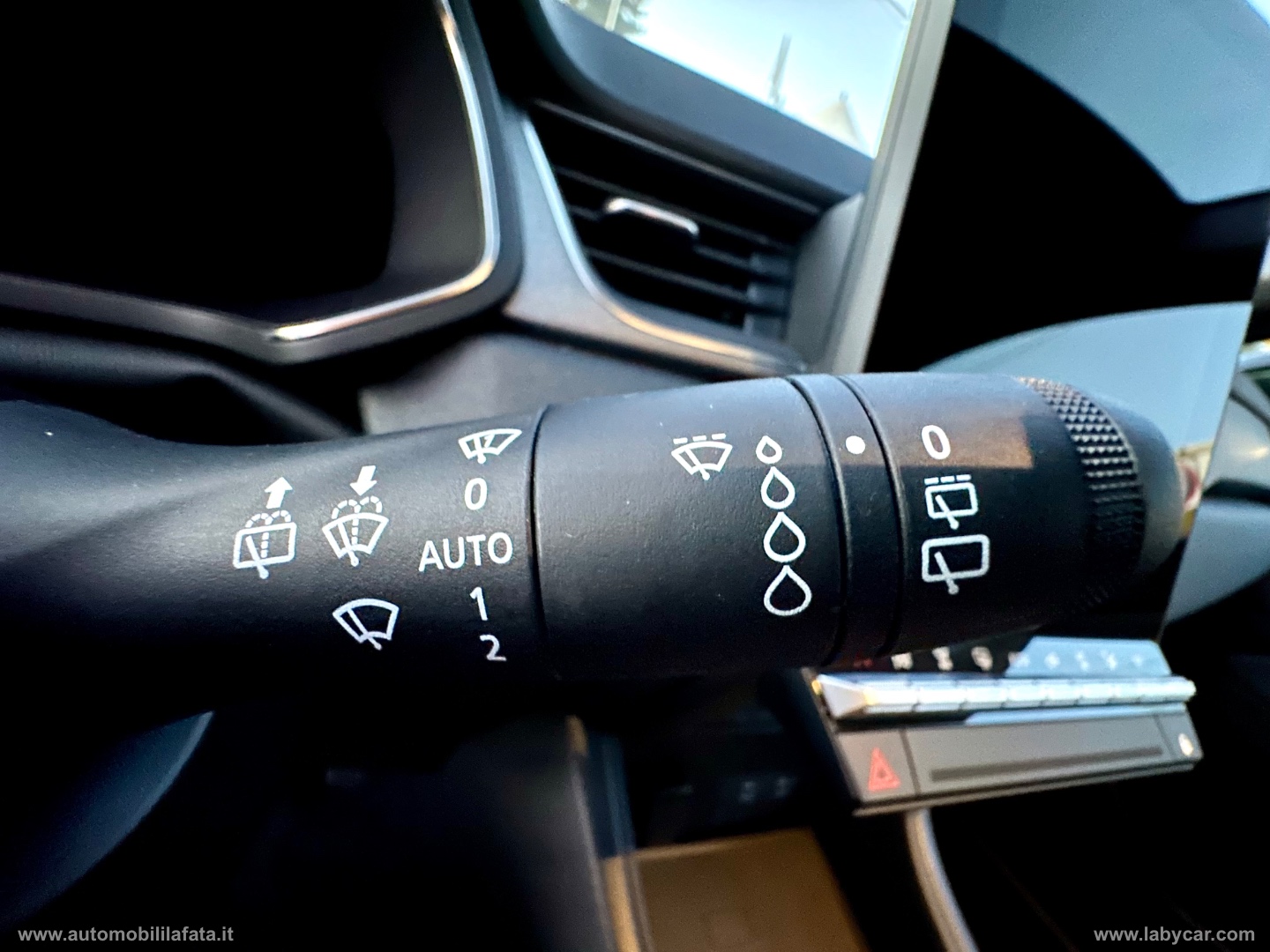 Captur ECO-G 100 CV Techno AZIENDALE KM 3.000 - immagine 12