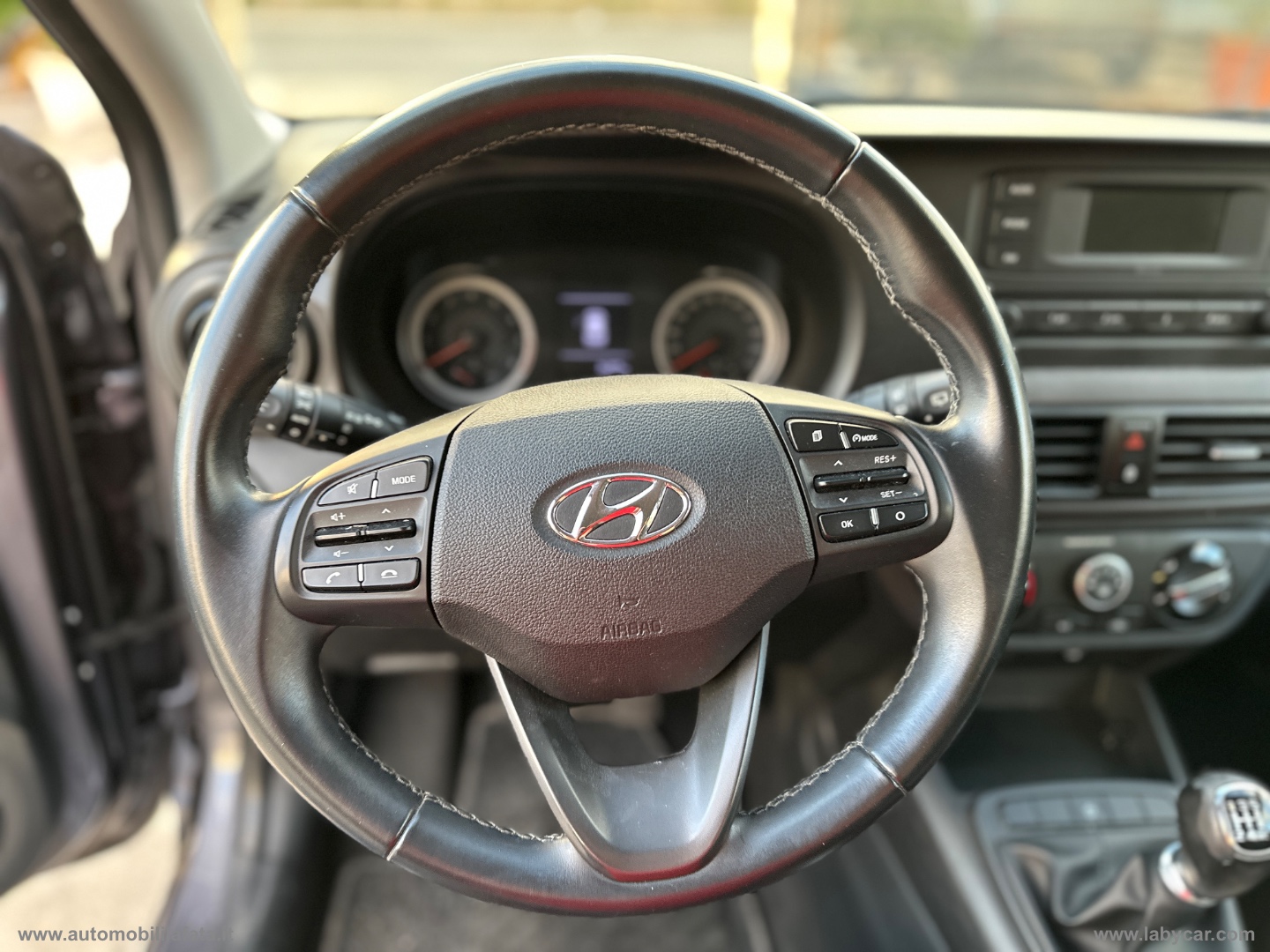 i10 1.0 MPI Tech 26.000 KM - immagine 12