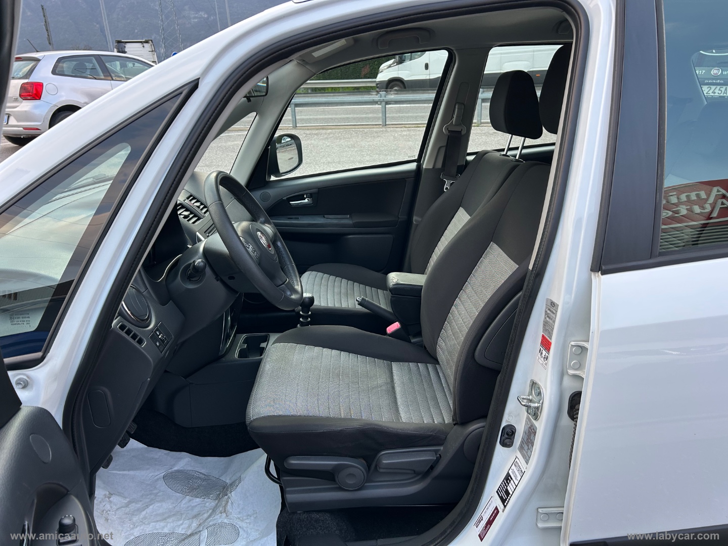 Sedici 2.0 MJT 4x4 Emotion - immagine 12
