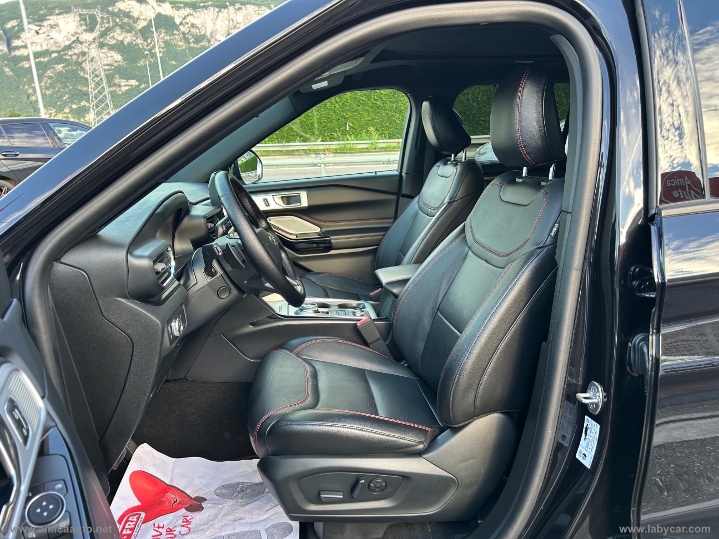 Explorer 3.0 PHEV 457 CV A10 AWD ST Line - immagine 12