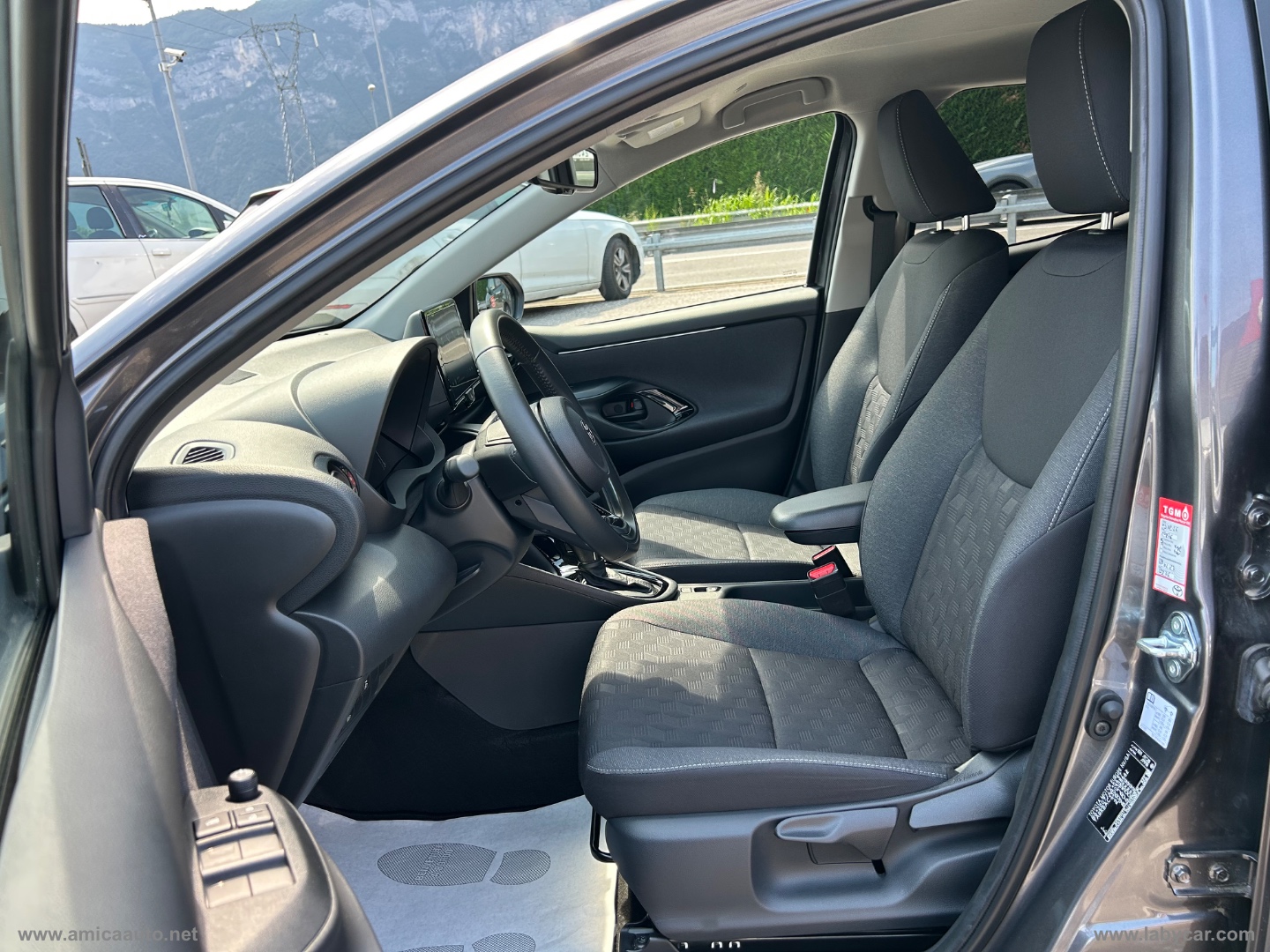 Yaris 1.5 Hybrid 5p. Trend - immagine 12