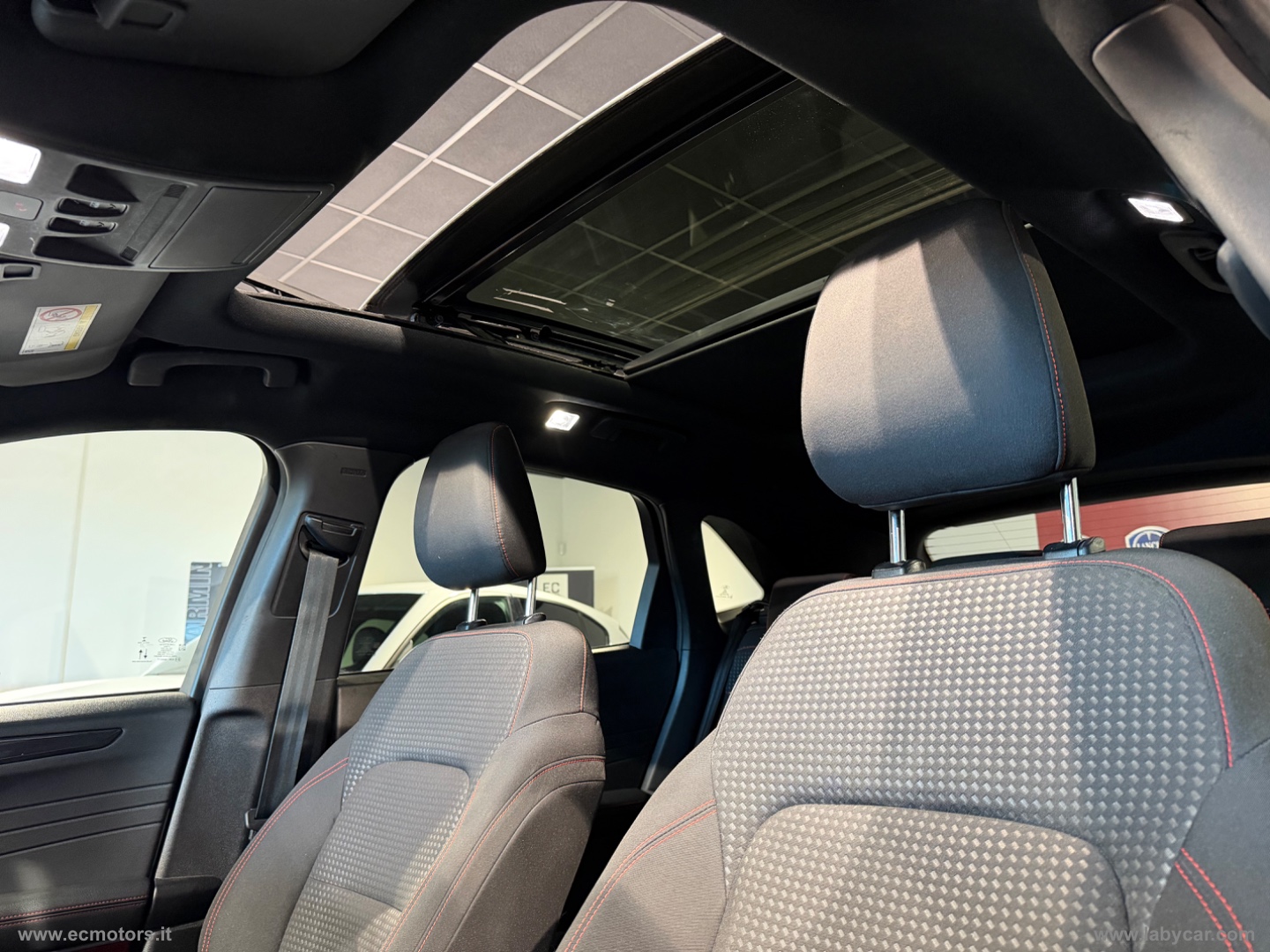 Kuga 1.5 EcoBlue 120 CV aut. 2WD ST-Line - immagine 12