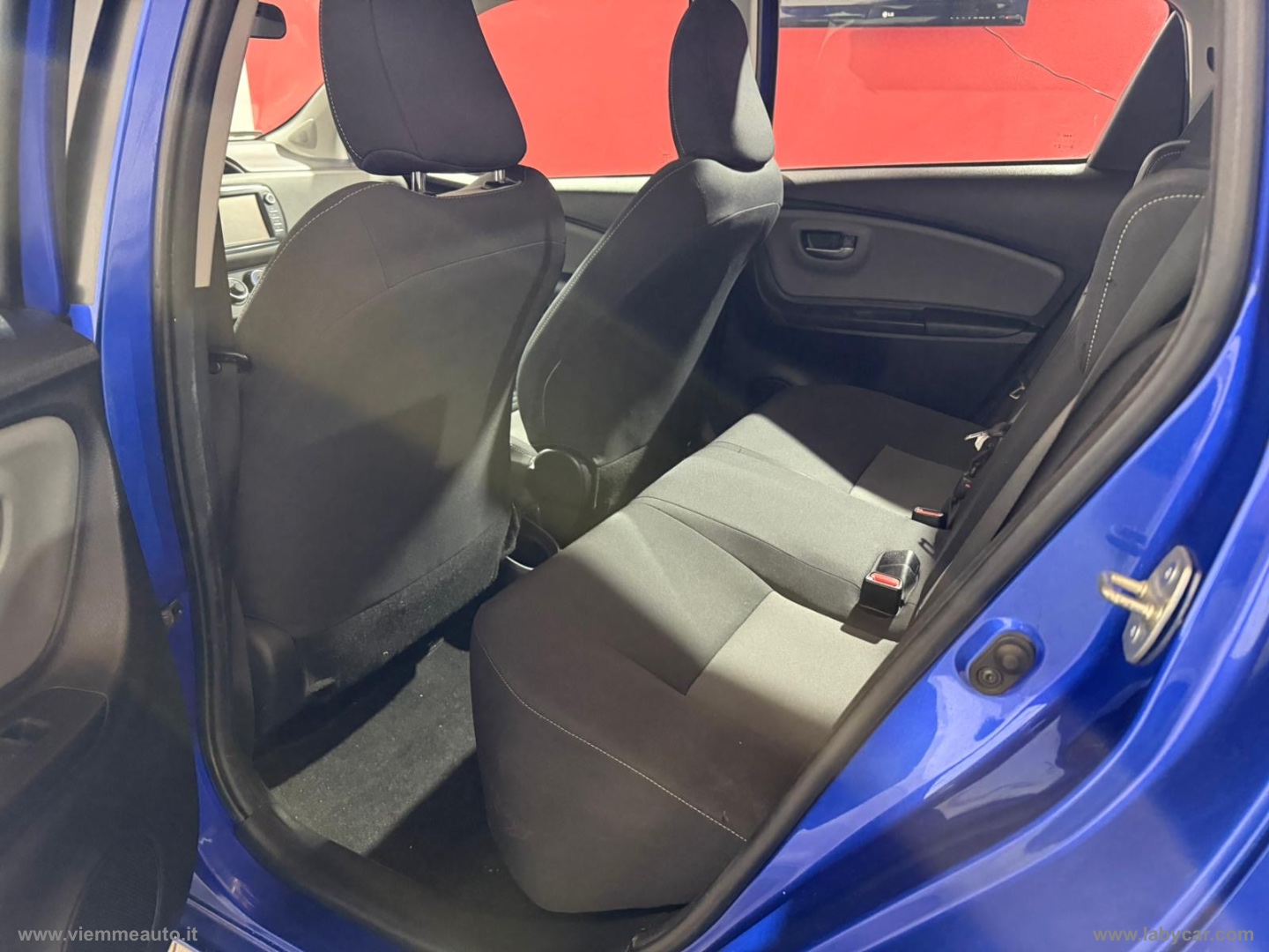 Yaris 1.5 5p. Lounge - immagine 12