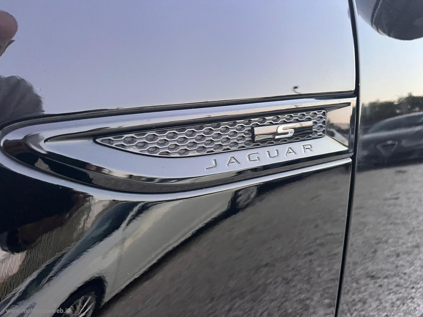E-Pace 2.0D 150CV AWD aut. R-Dynamic S AUTOCARRO - immagine 12