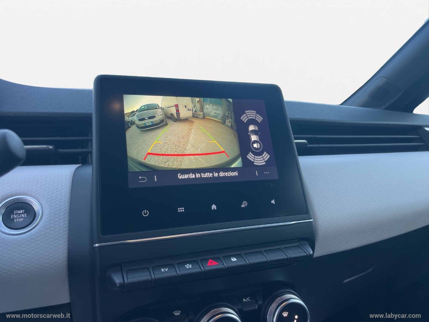 Clio Full Hybrid E-Tech 145 CV Techno - immagine 12