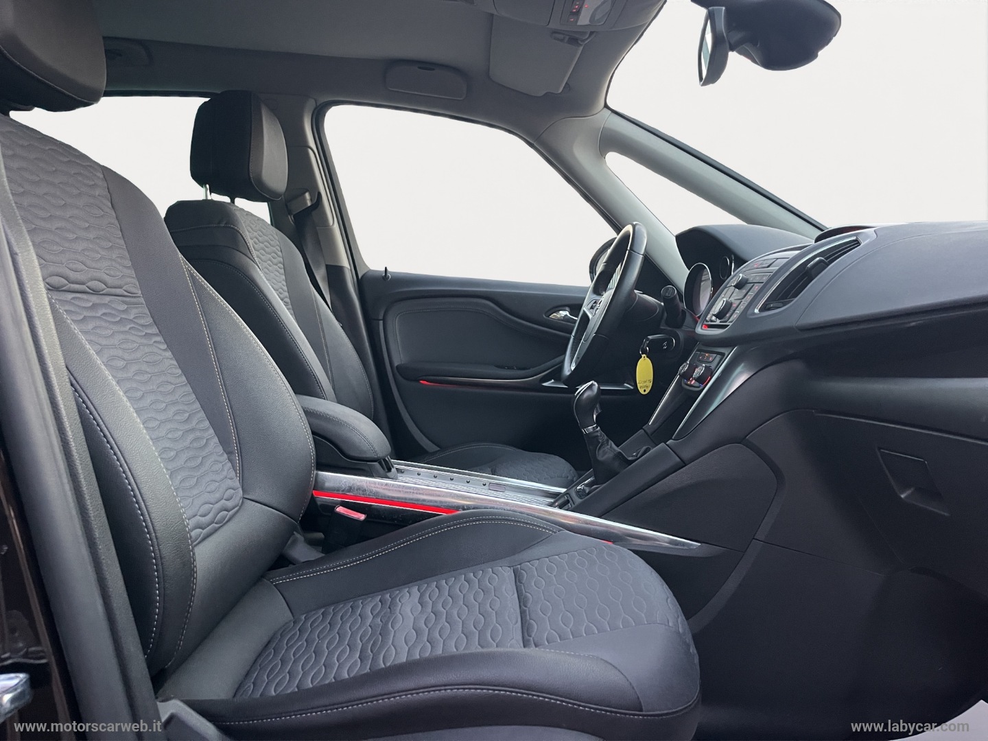 Zafira Tourer 2.0 CDTi 130 CV Cosmo 7 POSTI - immagine 12