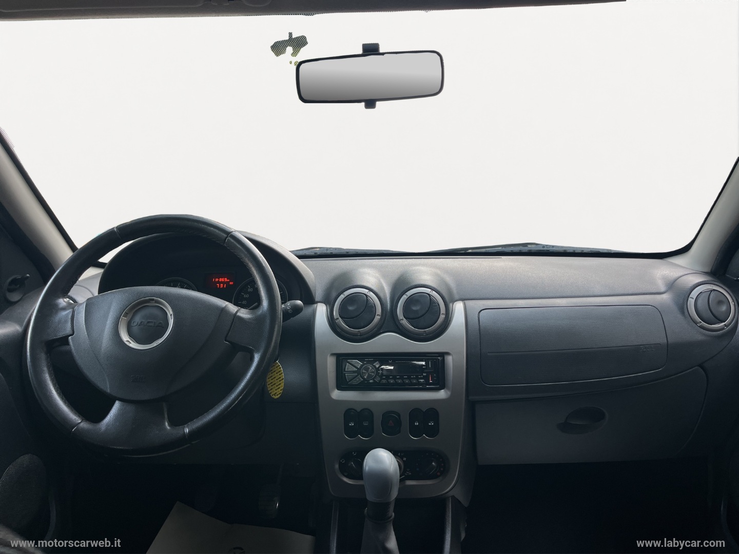 Sandero Stepway 1.6 8V 90 CV - immagine 12