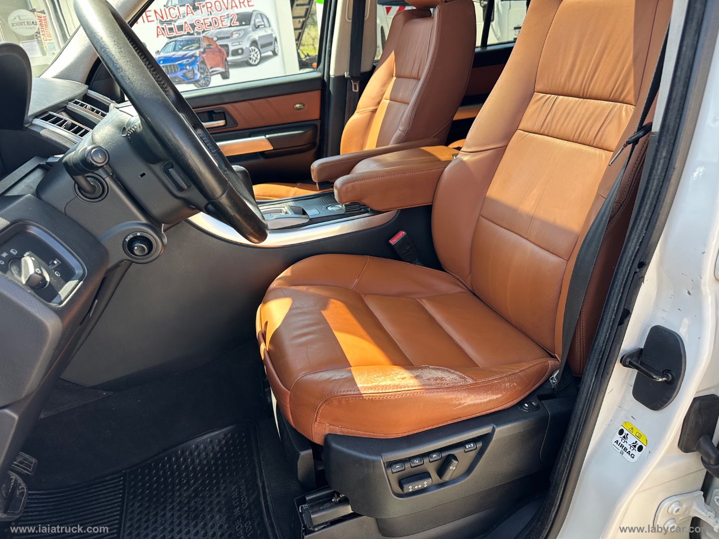 Range Rover Sport 2.7 TDV6 HSE - immagine 12