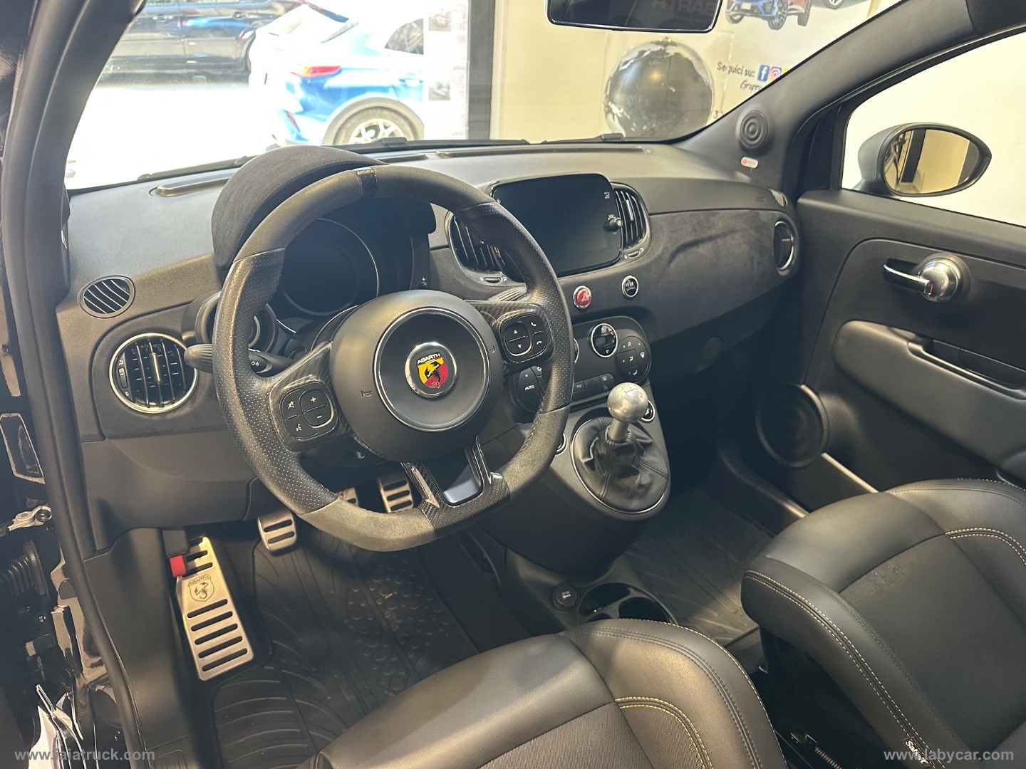 695 1.4 Turbo T-Jet 180 CV 75 Anniv. SOLO 1368 ESEMPLARI - immagine 12