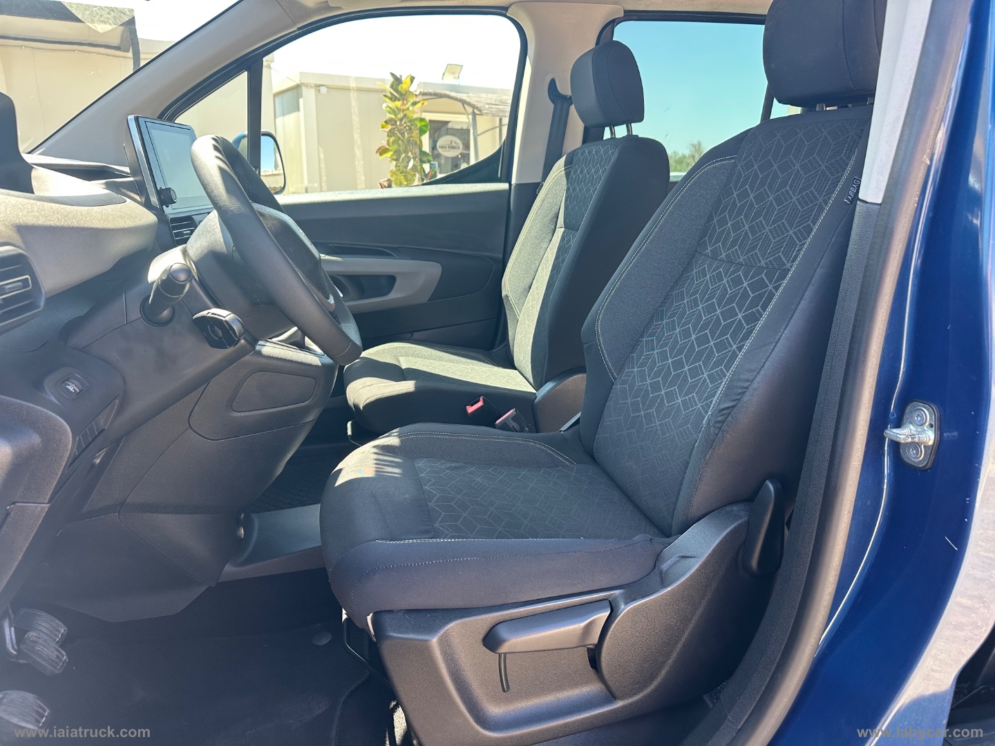 Rifter Mix BlueHDi Active AUTOCARRO N1 5 POSTI - immagine 12