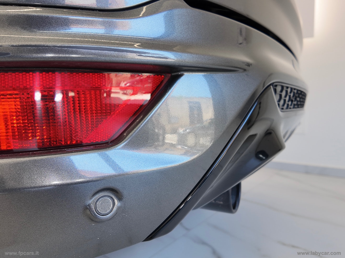 Kuga 2.0 TDCI 150CV S&S 4WD Pow. ST-Line TETTO APRI. - immagine 12