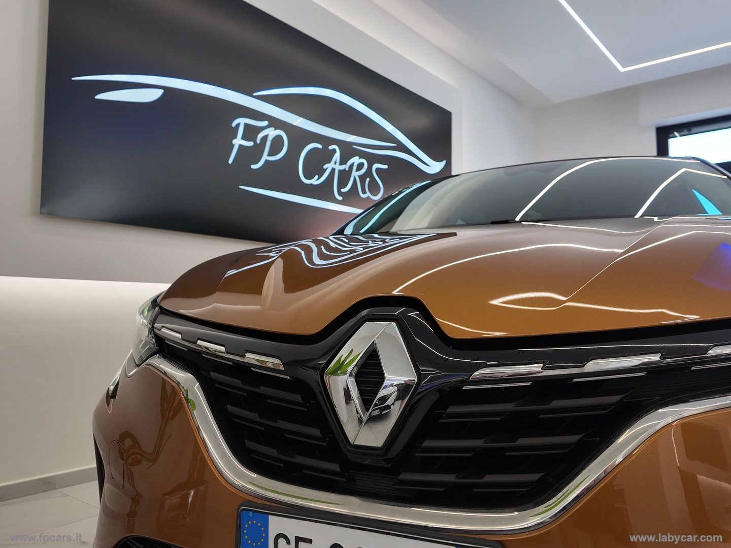 Captur Pl.-in Hybr. E-Tech 160 Init.Par. - immagine 12