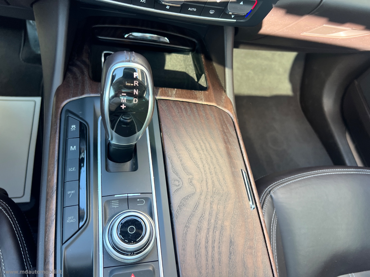 Levante V6 Diesel 275 CV AWD TETTO SOLO KM.106000 - immagine 12