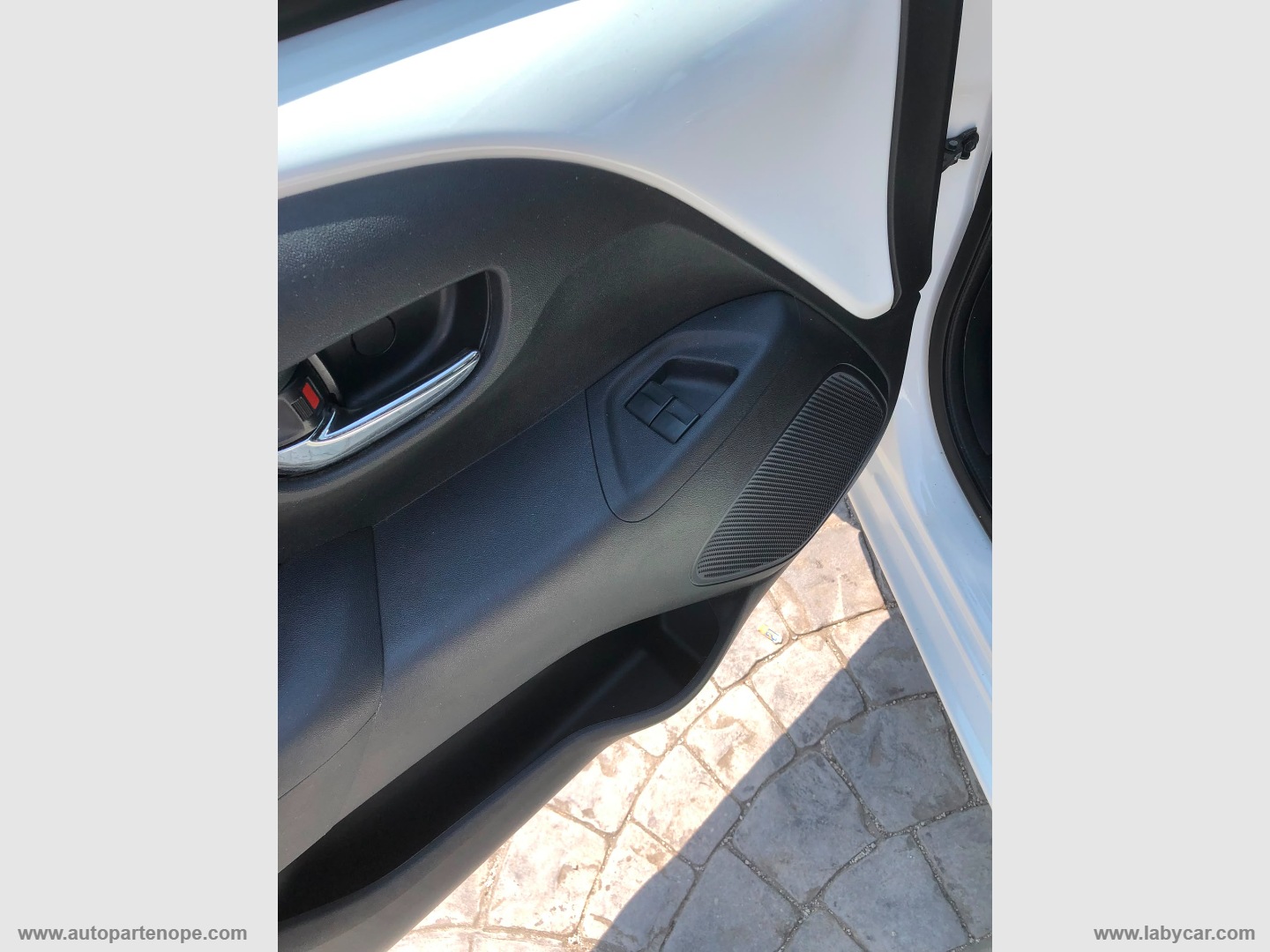 Aygo Connect 1.0 VVT-i 72 CV 5p. x-play - immagine 12