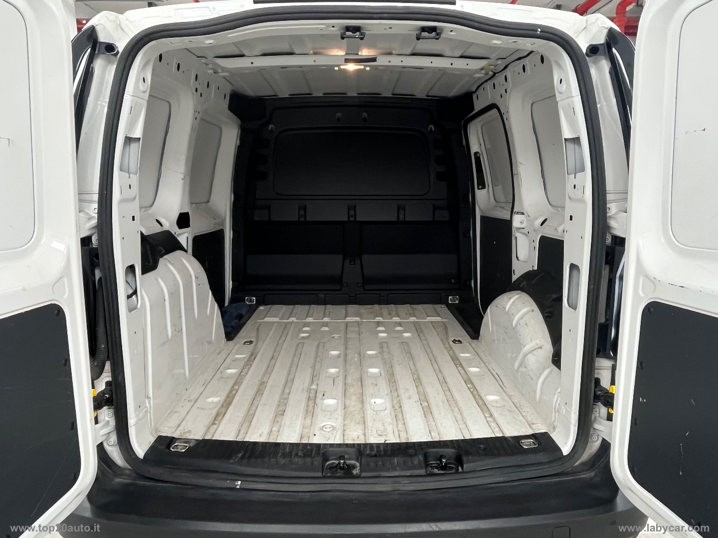 Caddy 2.0 TDI 102CV Furgone - immagine 12