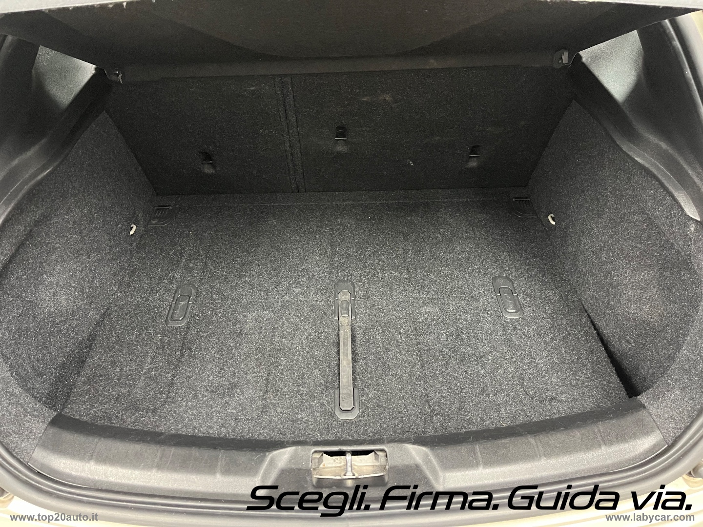 V40 Cross Country D2 Geartronic Business - immagine 12