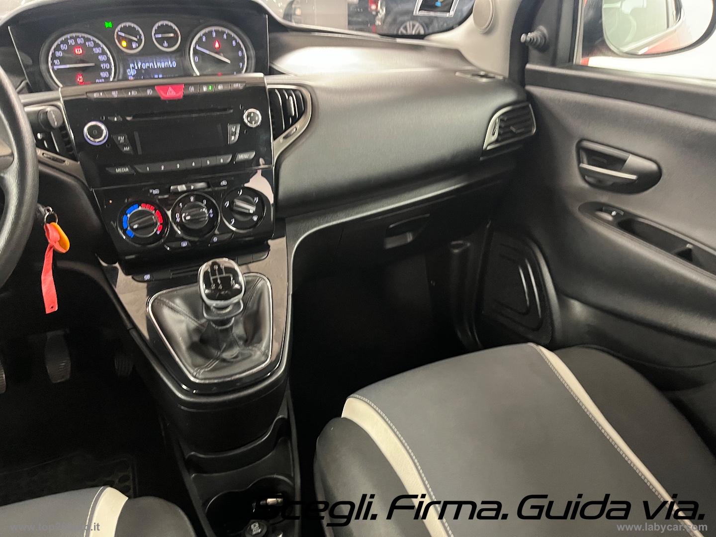 Ypsilon 1.2 69 CV 5p. GPL Ecochic ELEFANTINO - immagine 12