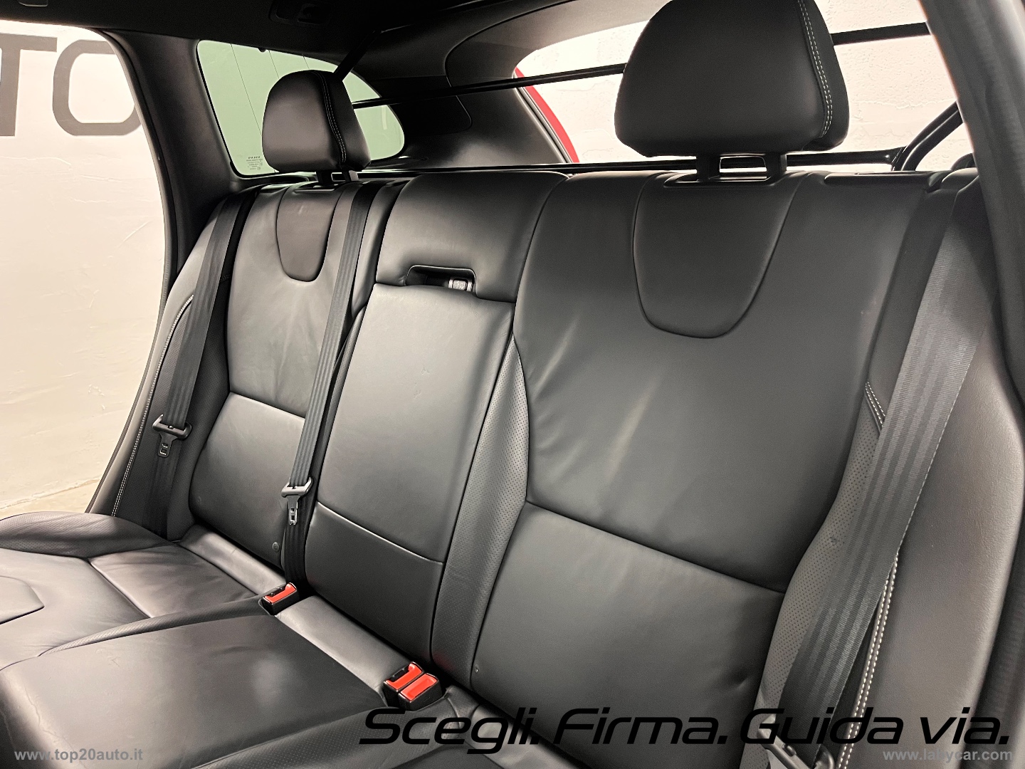 XC60 2.4 D4 4X4 AUTOMATICA R-DESIGN - immagine 12