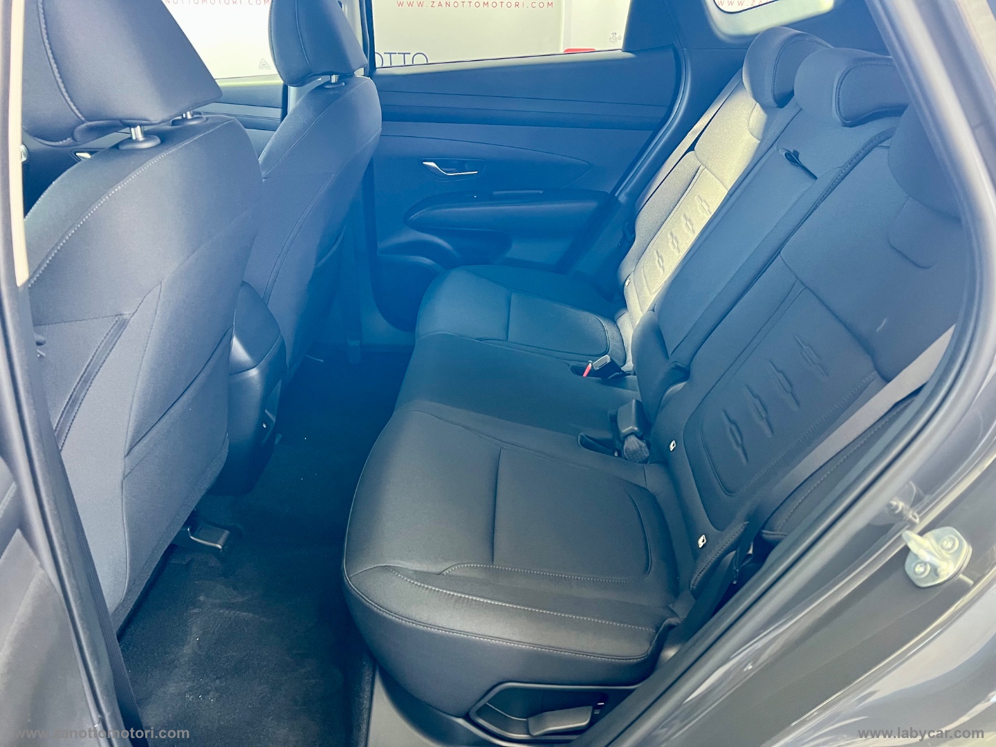 Tucson 1.6 PHEV aut. Business - immagine 12