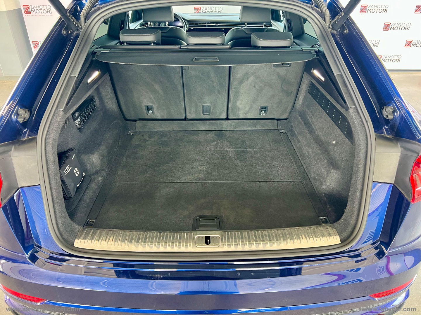 Q8 50 TDI 286 CV quattro tiptronic Sport - immagine 12